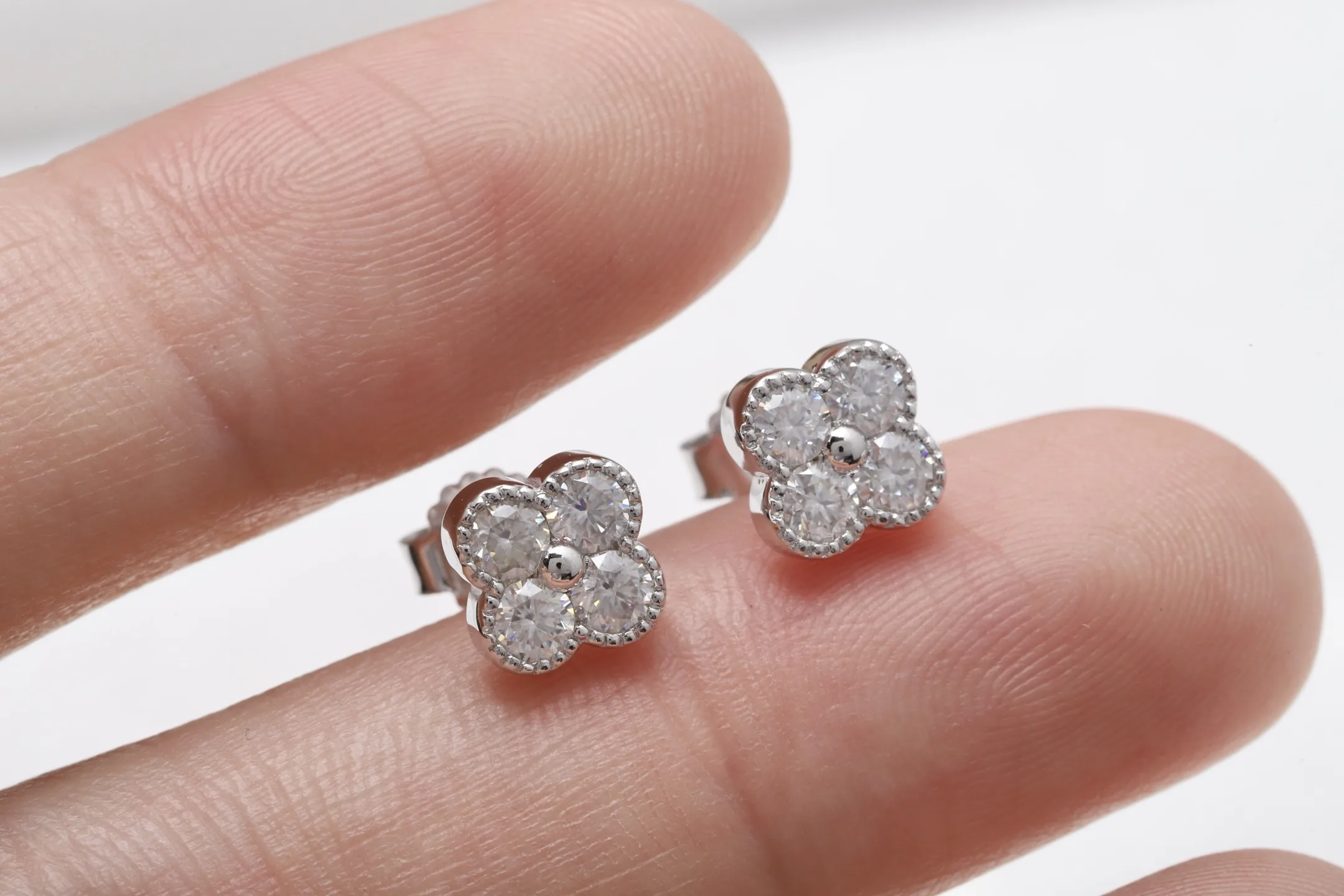 Clover Moissanite Stud Earrings (Sterling Silver) D17516714 — view 5