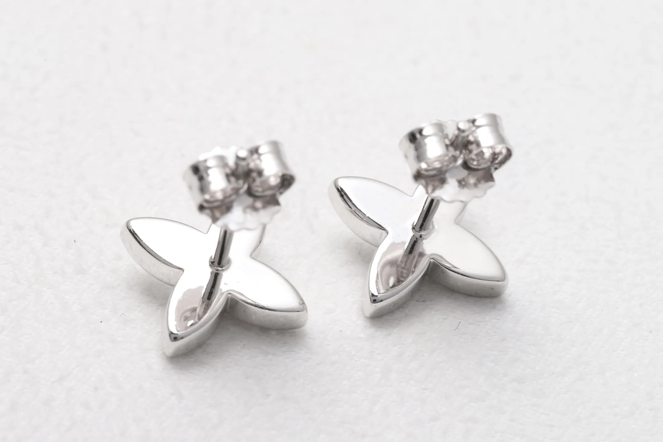 Moissanite Floral Stud Earrings (Sterling Silver) D20016699 — view 6