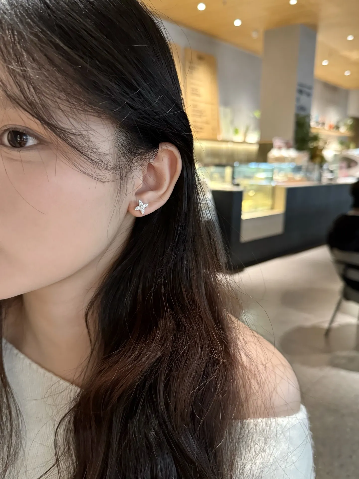 Moissanite Floral Stud Earrings (Sterling Silver) D20016699 — view 7