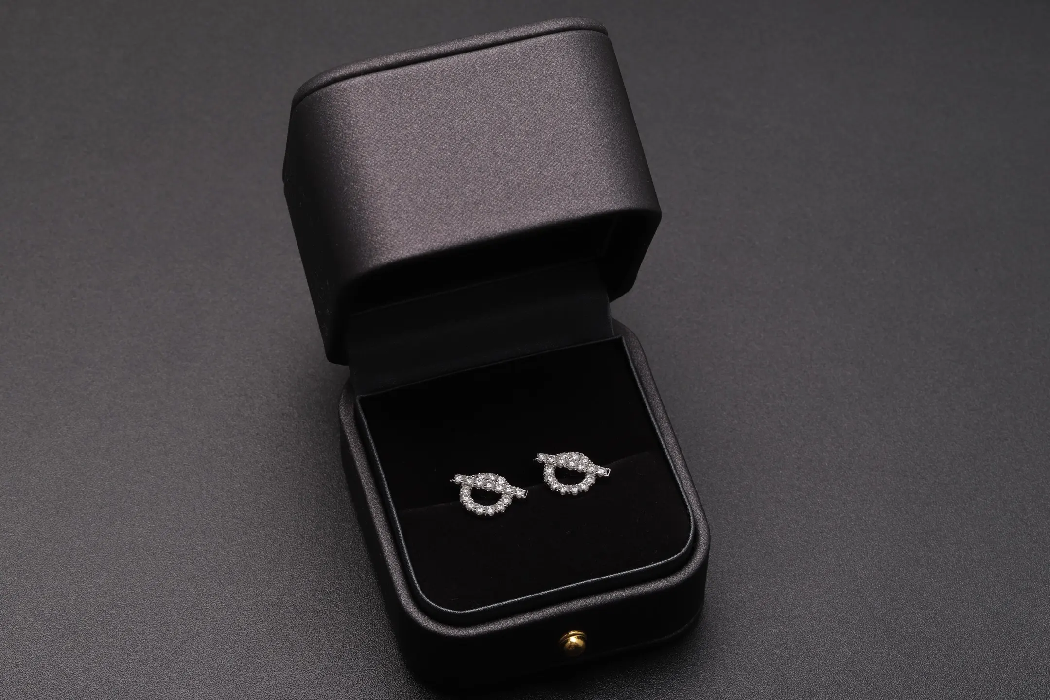 Geometric Moissanite Stud Earrings (Sterling Silver) D20516589 — view 2