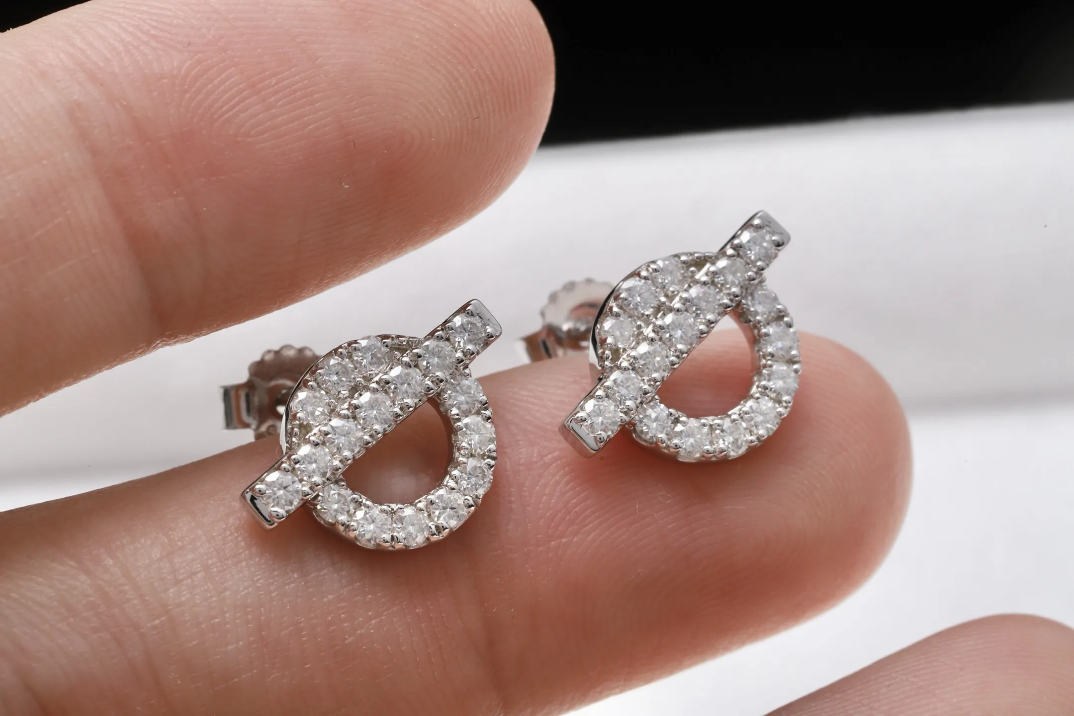 Geometric Moissanite Stud Earrings (Sterling Silver) D20516589 — view 5