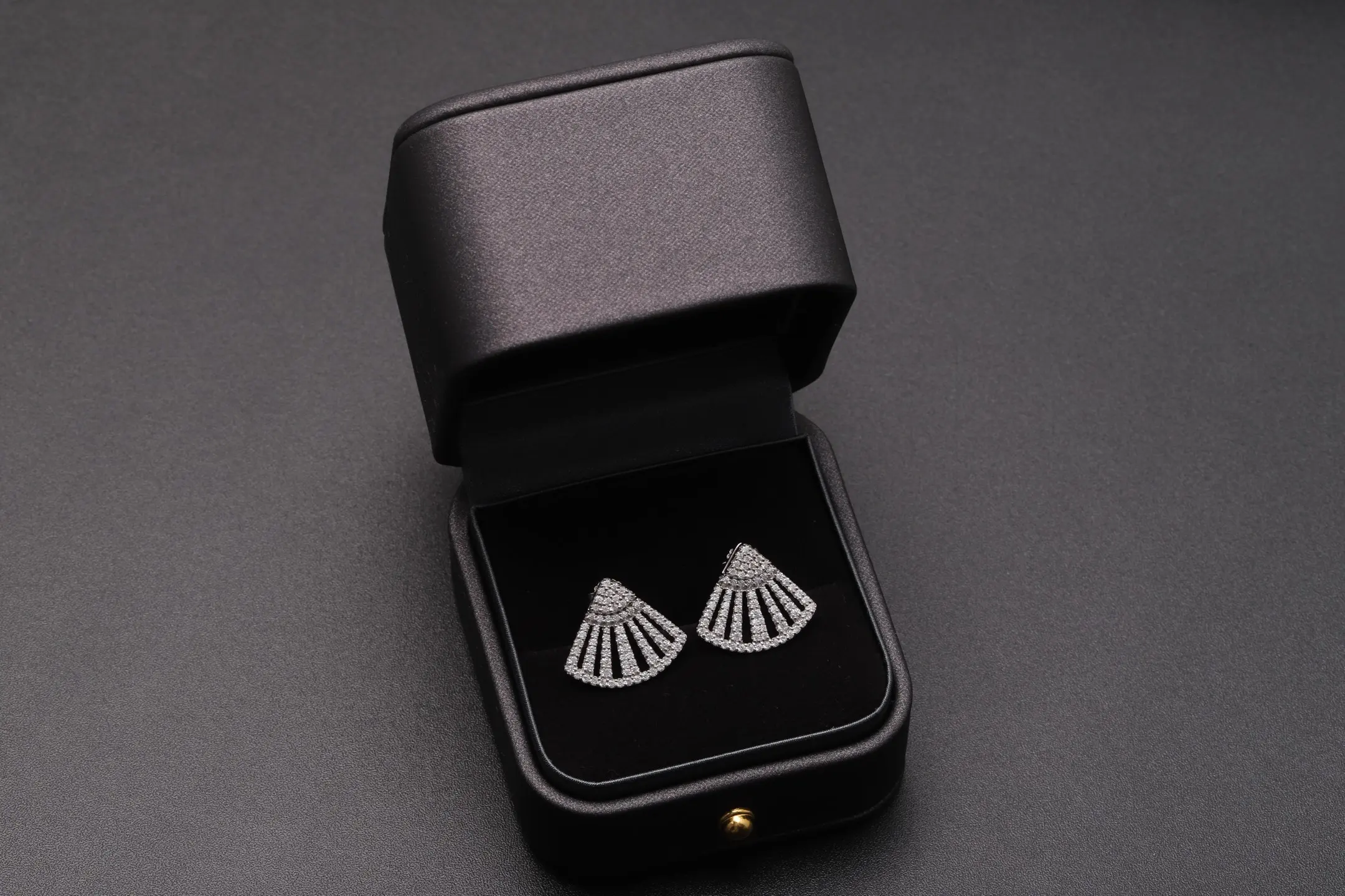 Fan-Shaped Moissanite Stud Earrings (Sterling Silver) D52016590 — view 2