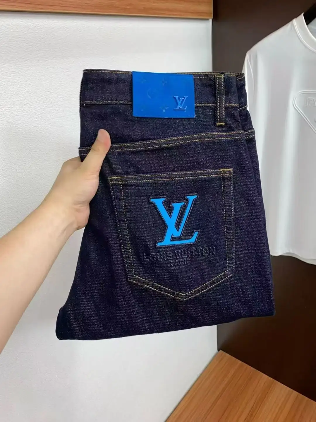 Logo Embroidered Slim-Fit Straight-Leg Jeans D17522586