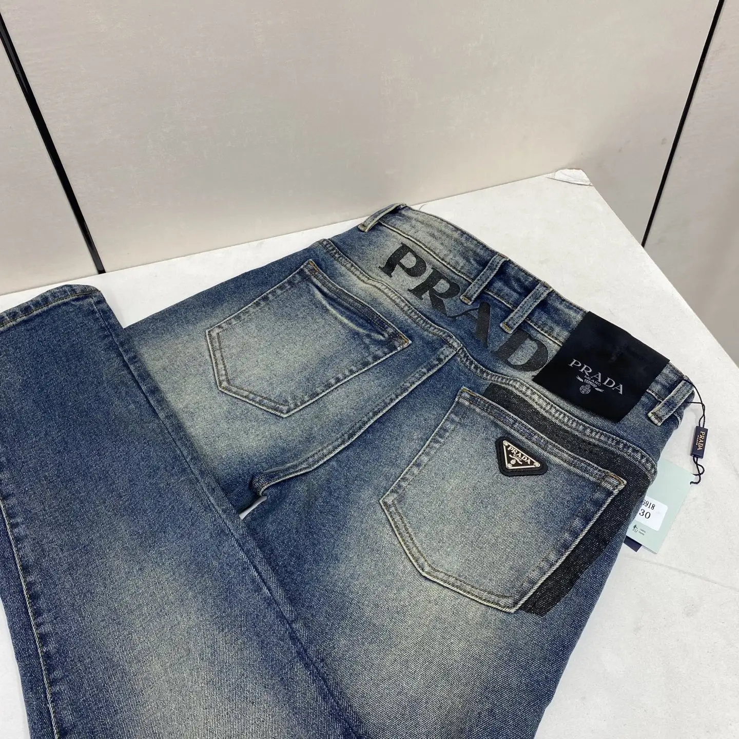 Slim-Fit Straight-Leg Washed Denim Jeans D17522591 — view 2