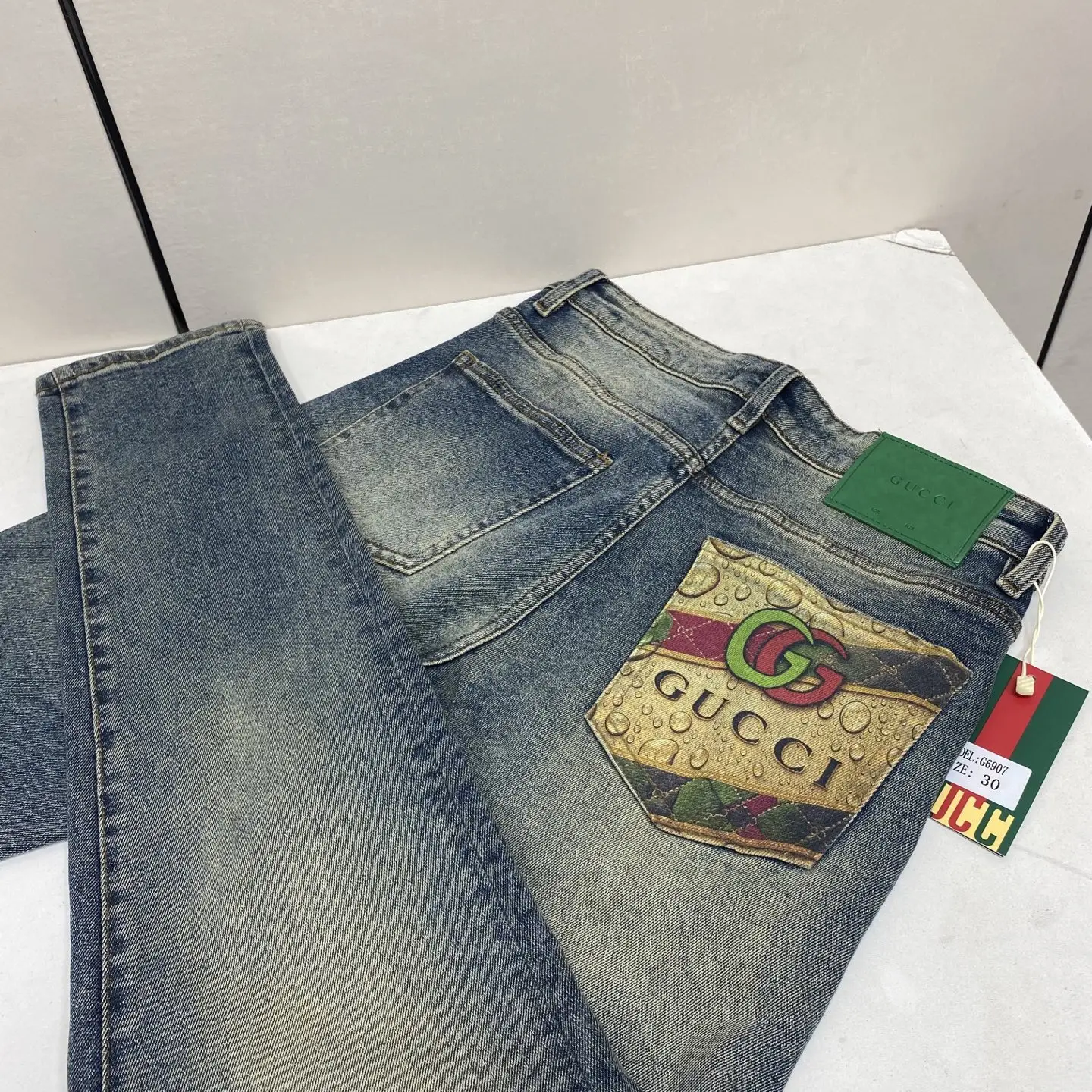 Logo Print Slim-Straight Leg Jeans D17522592 — view 2