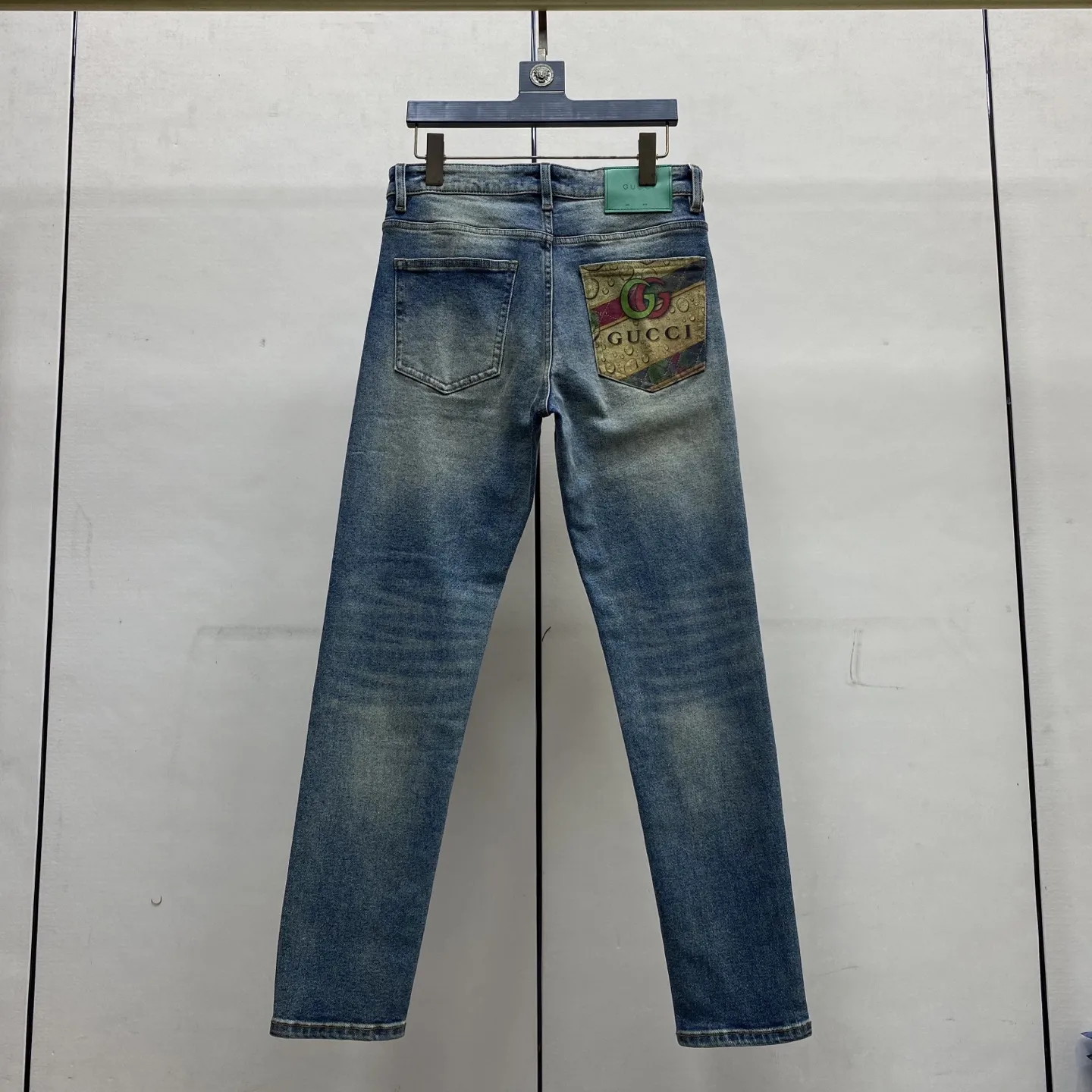 Logo Print Slim-Straight Leg Jeans D17522592 — view 3