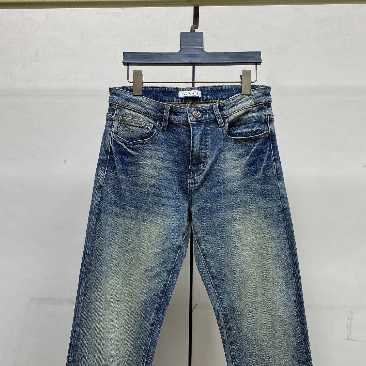 Logo Print Slim-Straight Leg Jeans D17522592 — view 7