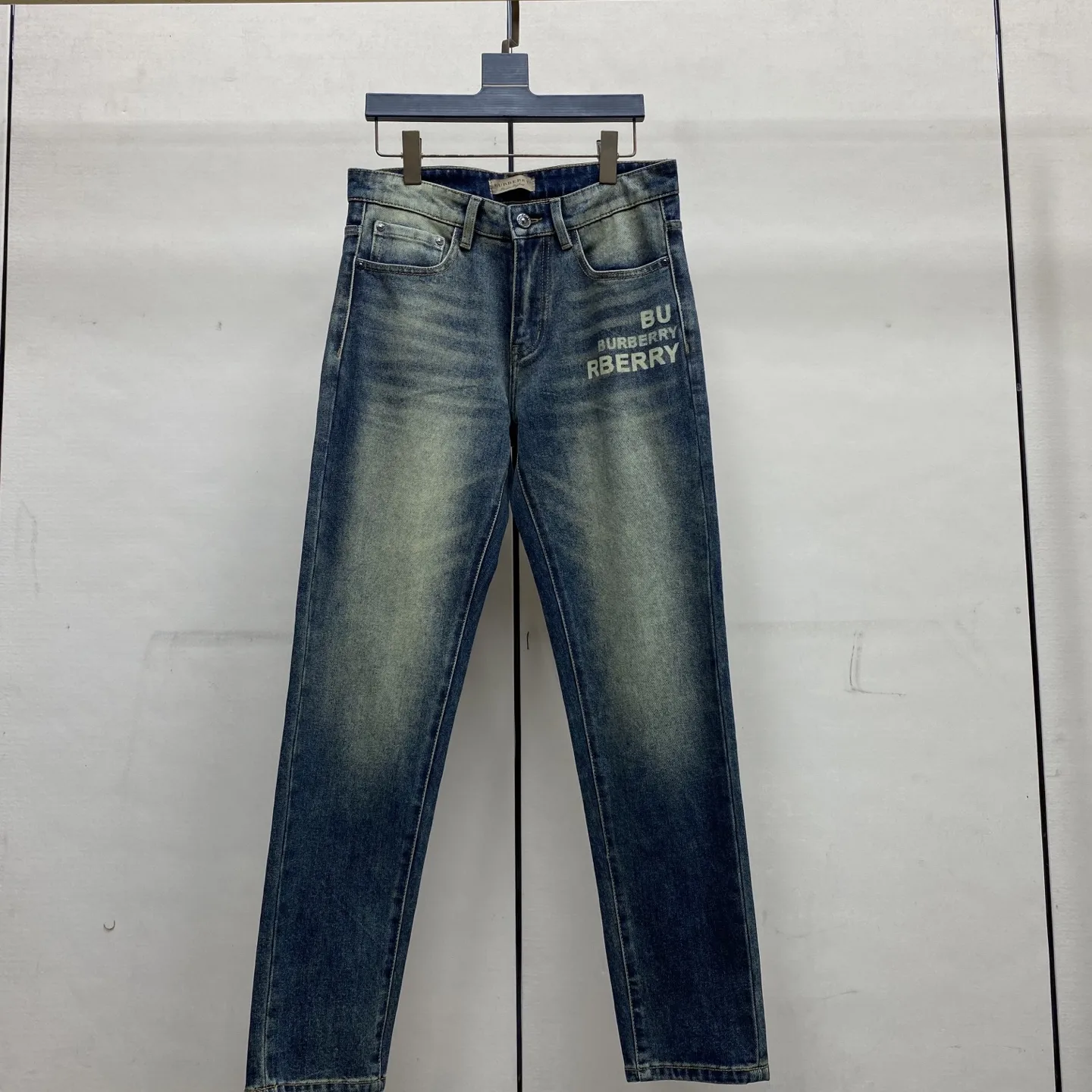 Slim-Fit Straight-Leg Sand-Washed Jeans D17522589 — view 4