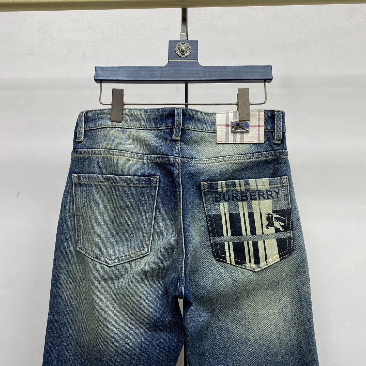 Slim-Fit Straight-Leg Sand-Washed Jeans D17522589 — view 6
