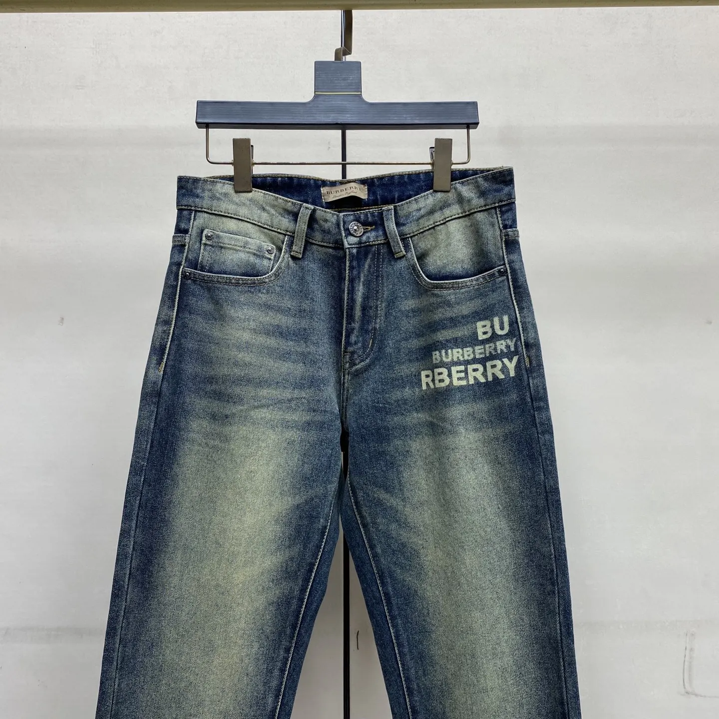 Slim-Fit Straight-Leg Sand-Washed Jeans D17522589 — view 7