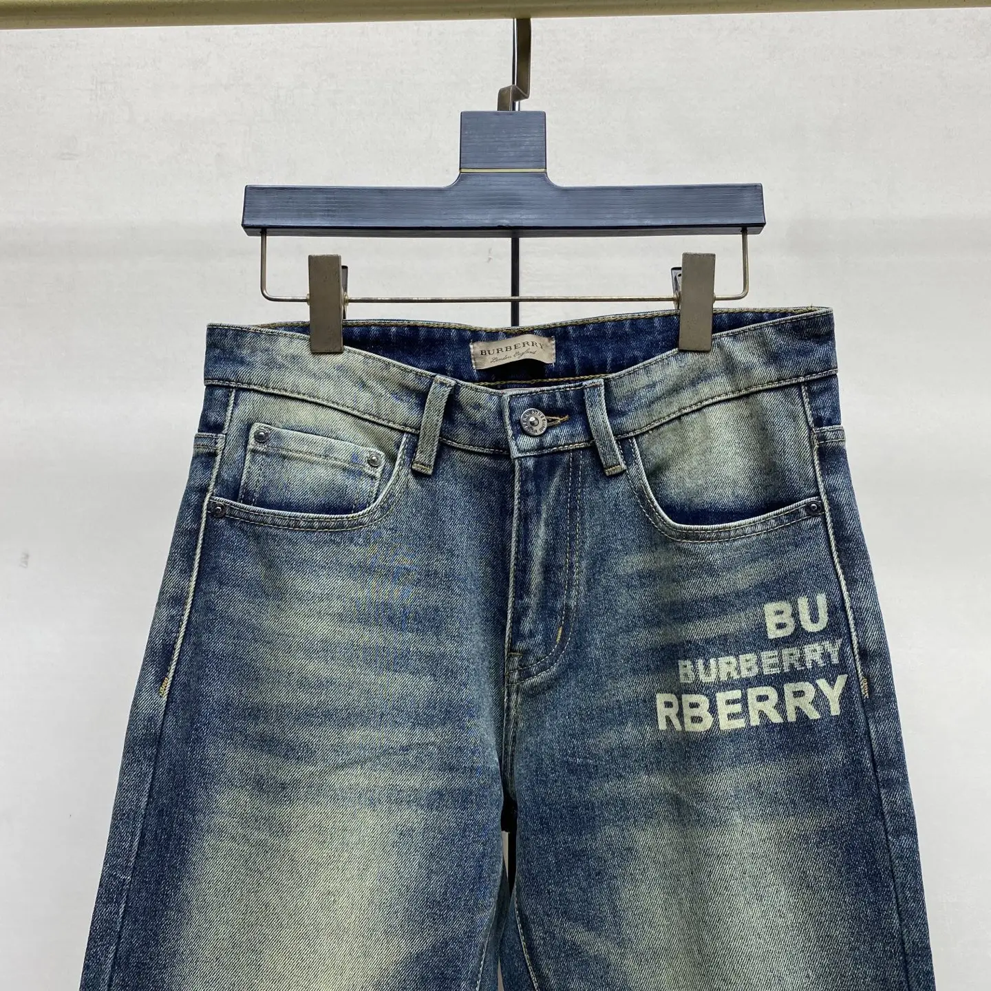 Slim-Fit Straight-Leg Sand-Washed Jeans D17522589 — view 8