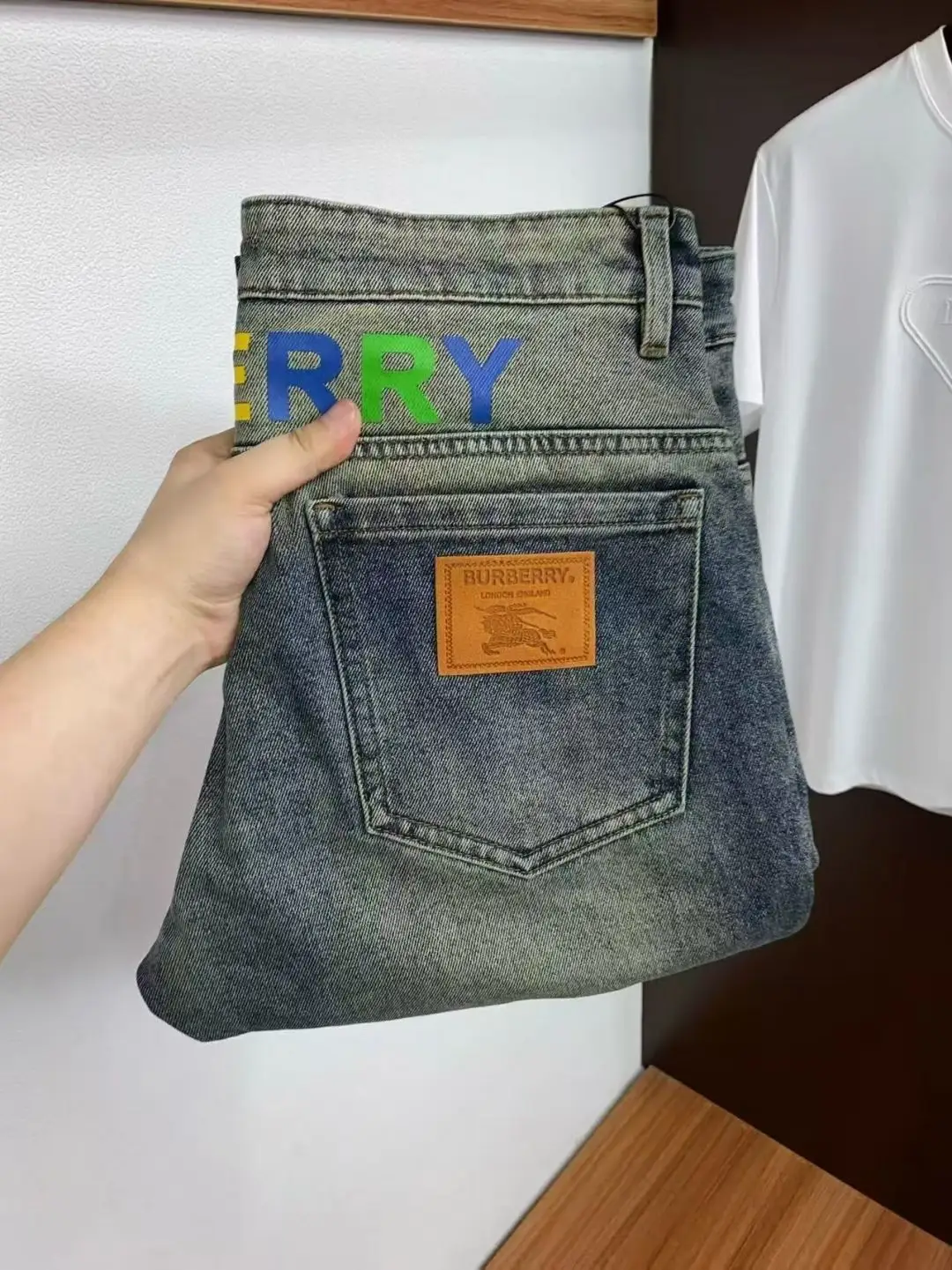 Logo Patch Slim-Fit Straight-Leg Jeans D17522598