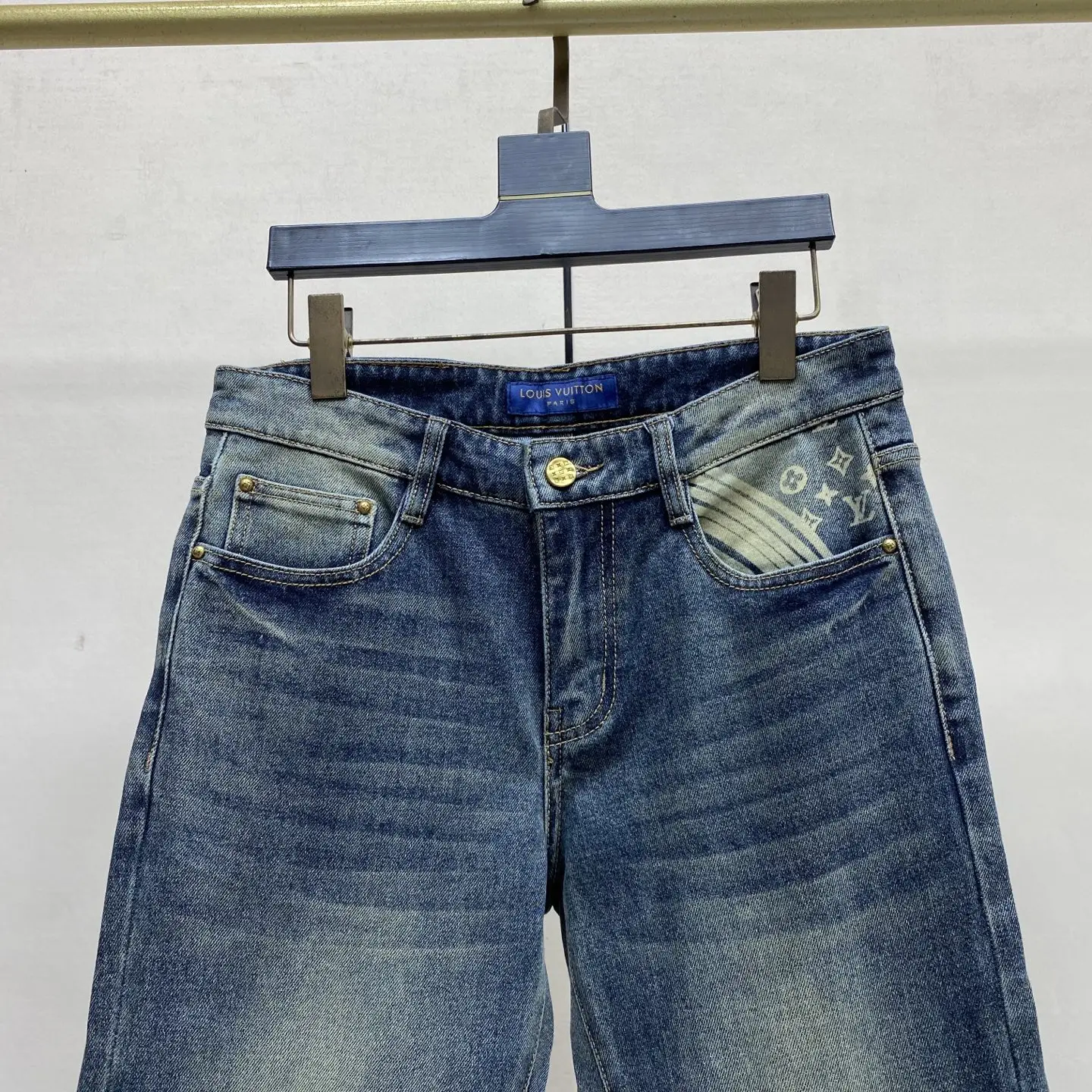 Slim-Fit Washed Denim Jeans with Fox Embroidery D17522599 — view 8