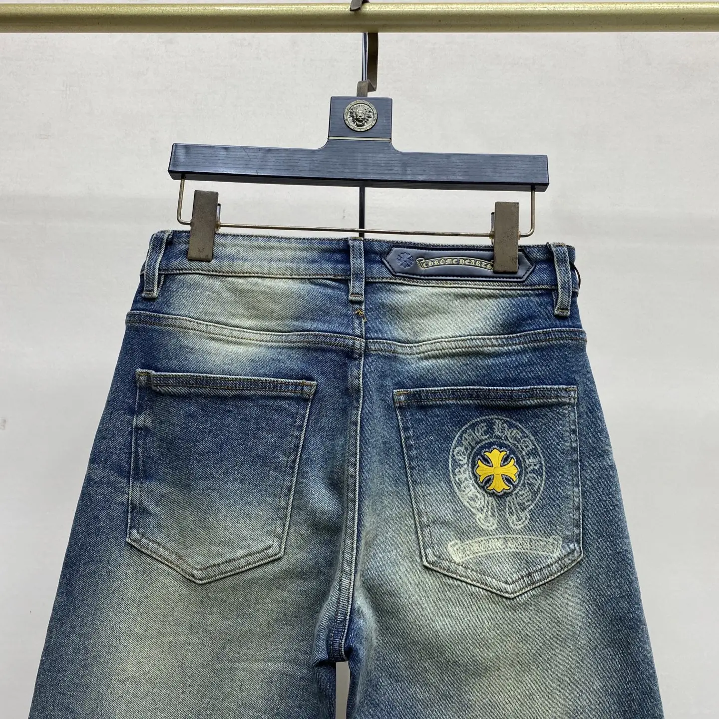 Chrome Hearts Logo Embroidered Straight-Leg Jeans D18022587 — view 5