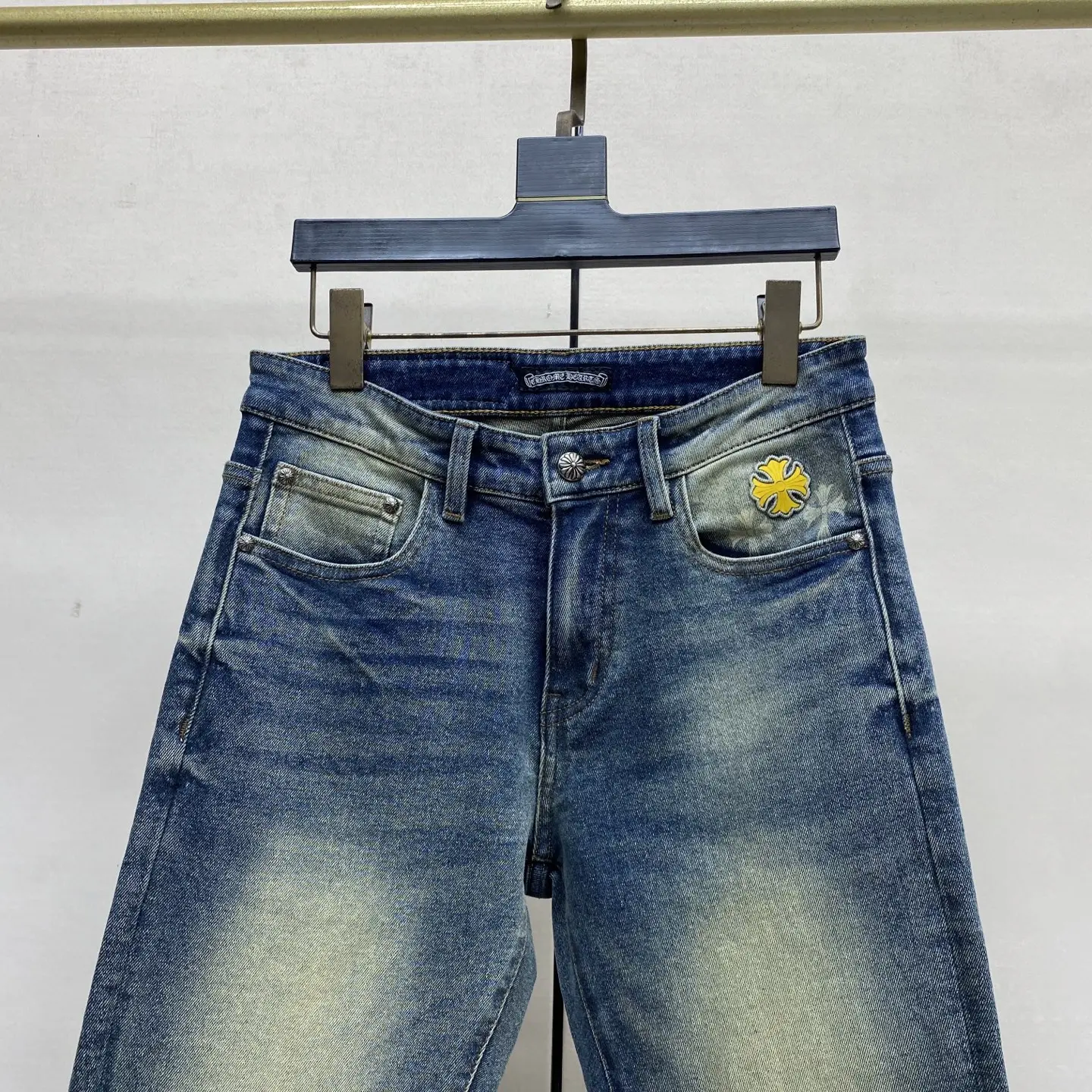 Chrome Hearts Logo Embroidered Straight-Leg Jeans D18022587 — view 7