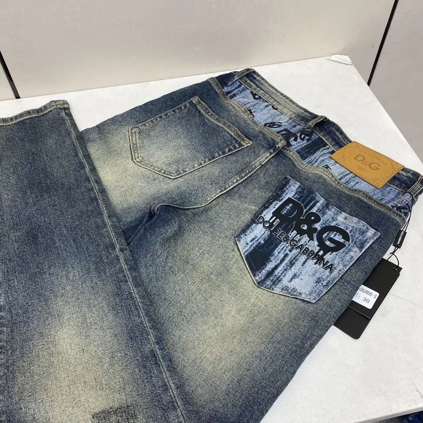 Logo-Patch Slim-Fit Straight-Leg Jeans D18022596 — view 2