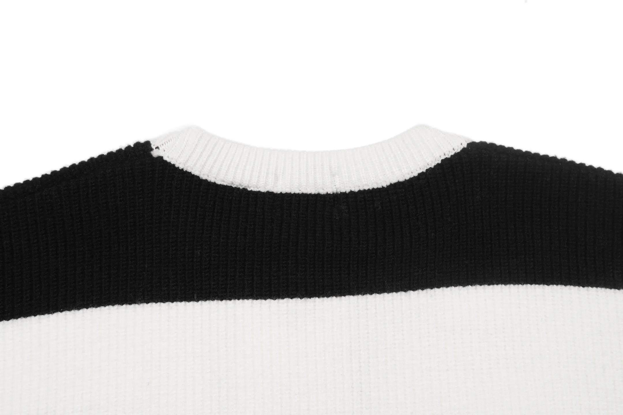 Logo Intarsia Striped Knit Sweater D20021572 — view 4