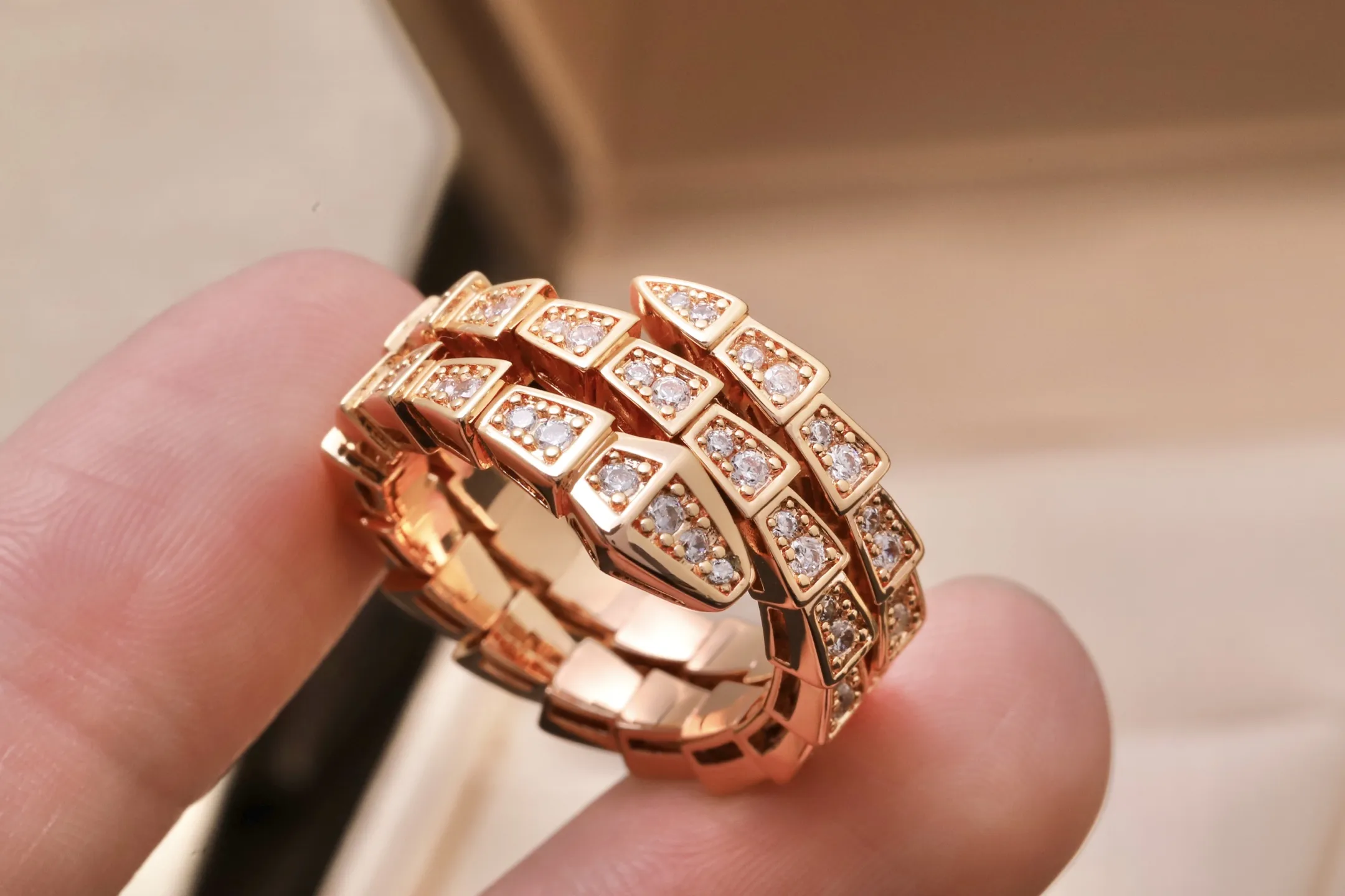 Serpenti Viper Double-Coil Ring D19517701 — view 7