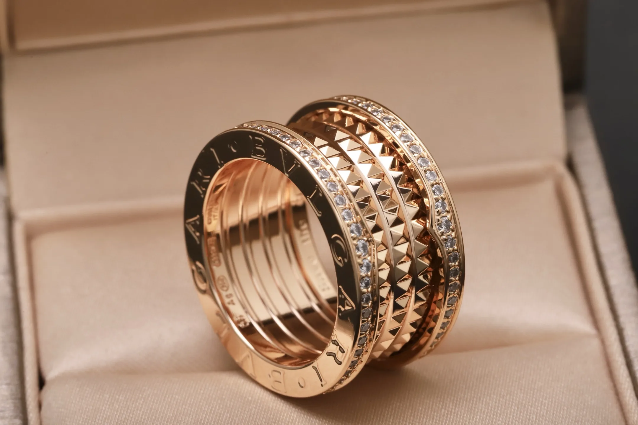 B.zero1 Rock 18K Rose Gold Diamond Two-Band Ring D17017324 — view 5