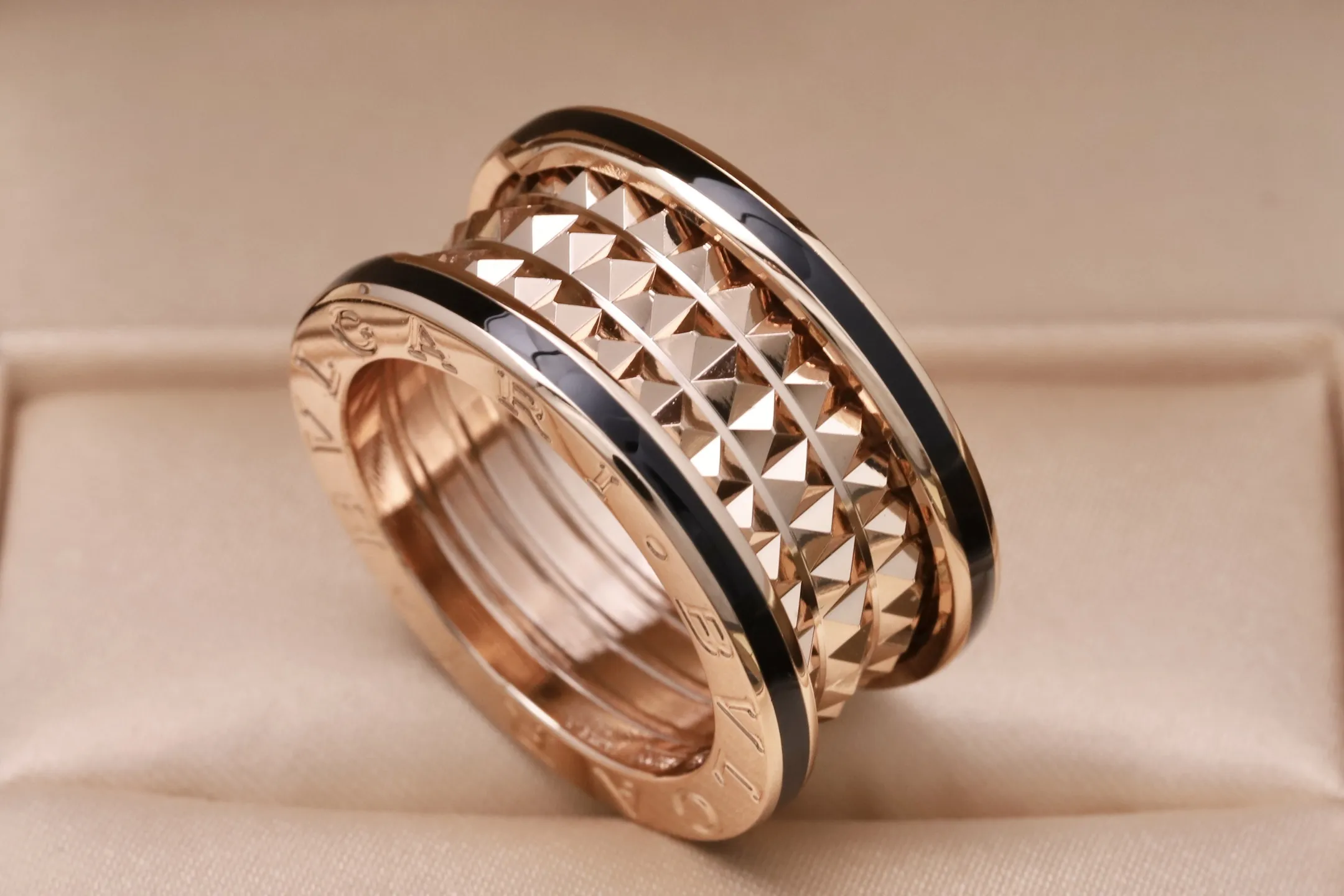 B.zero1 Rock Four-Band Ring with Black Ceramic D16017202 — view 5