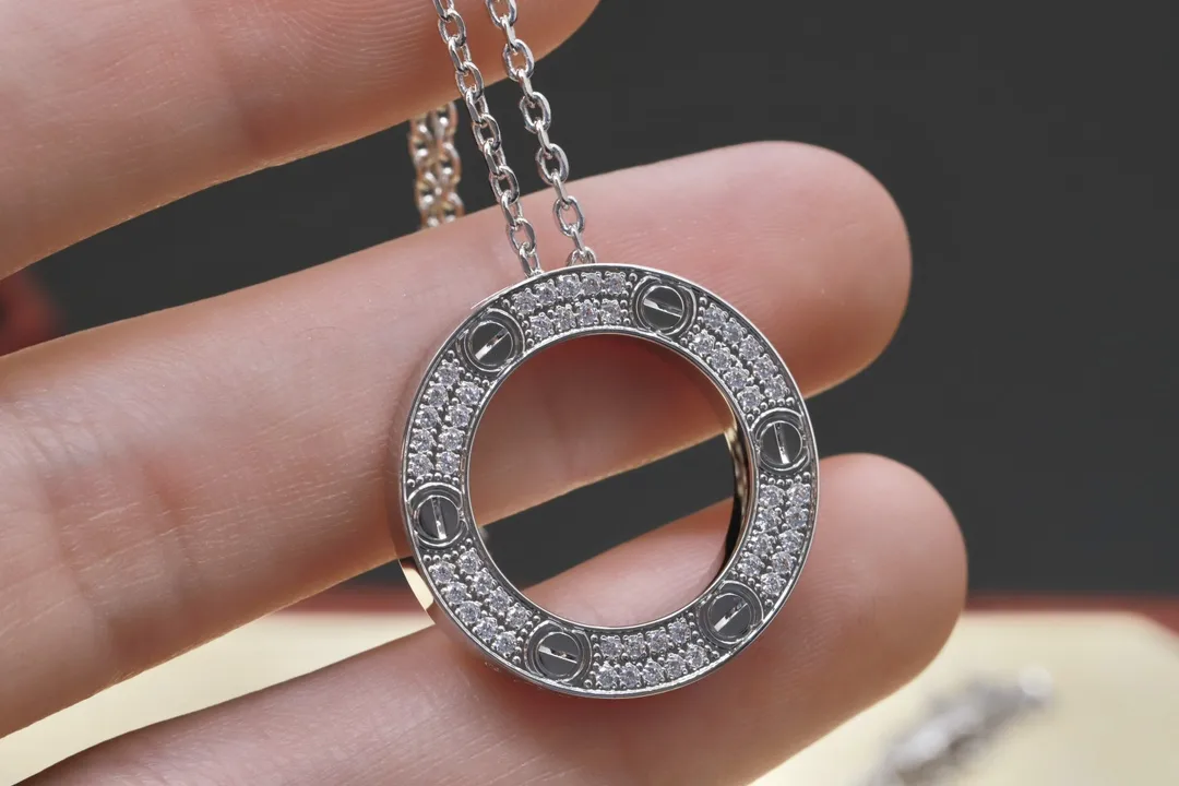 LOVE Diamond-Pave Circle Pendant Necklace D19516701 — view 5