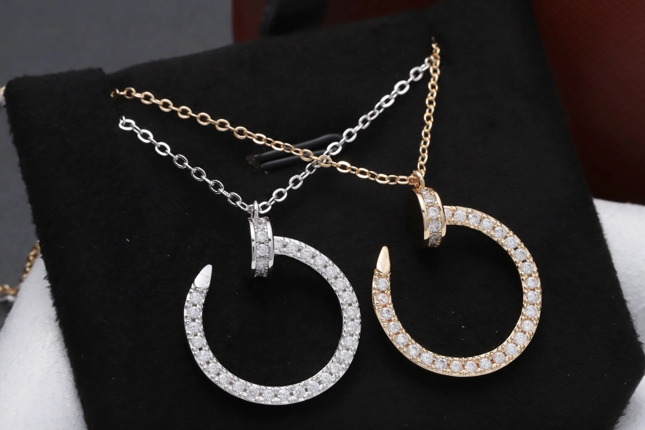 Juste un Clou Pavé Pendant Necklace (Gold-Plated Brass) D13516708 — view 3