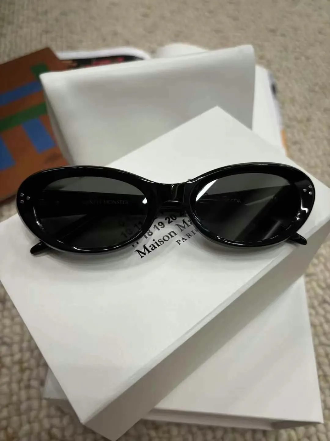 Gentle Monster Oversized Square Sunglasses D20018521 — view 3
