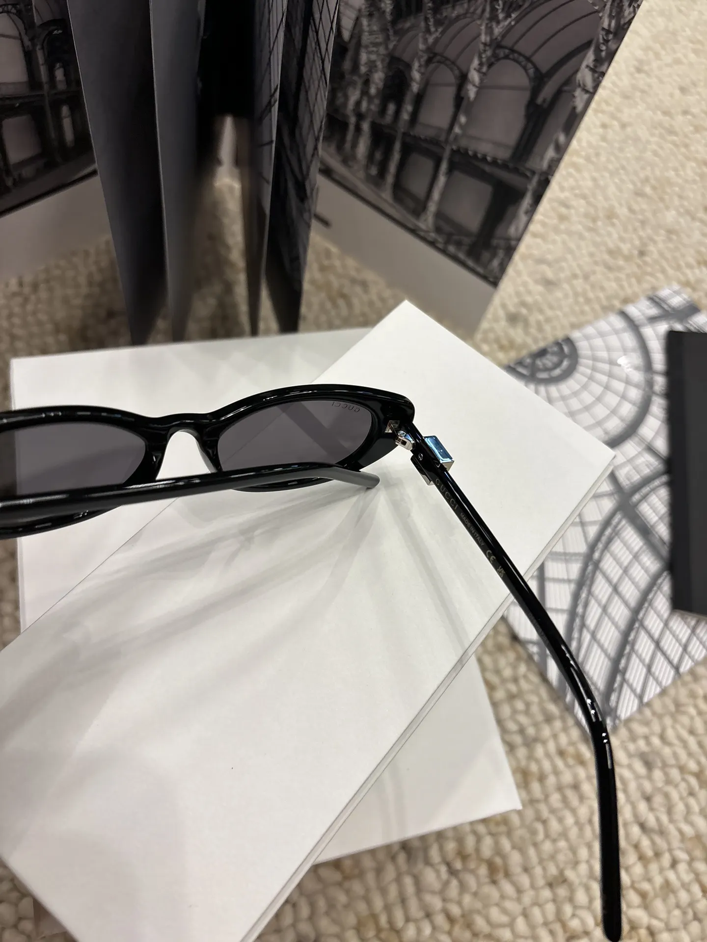 Cat-Eye Sunglasses with Diamond Temples D20018524 — view 8