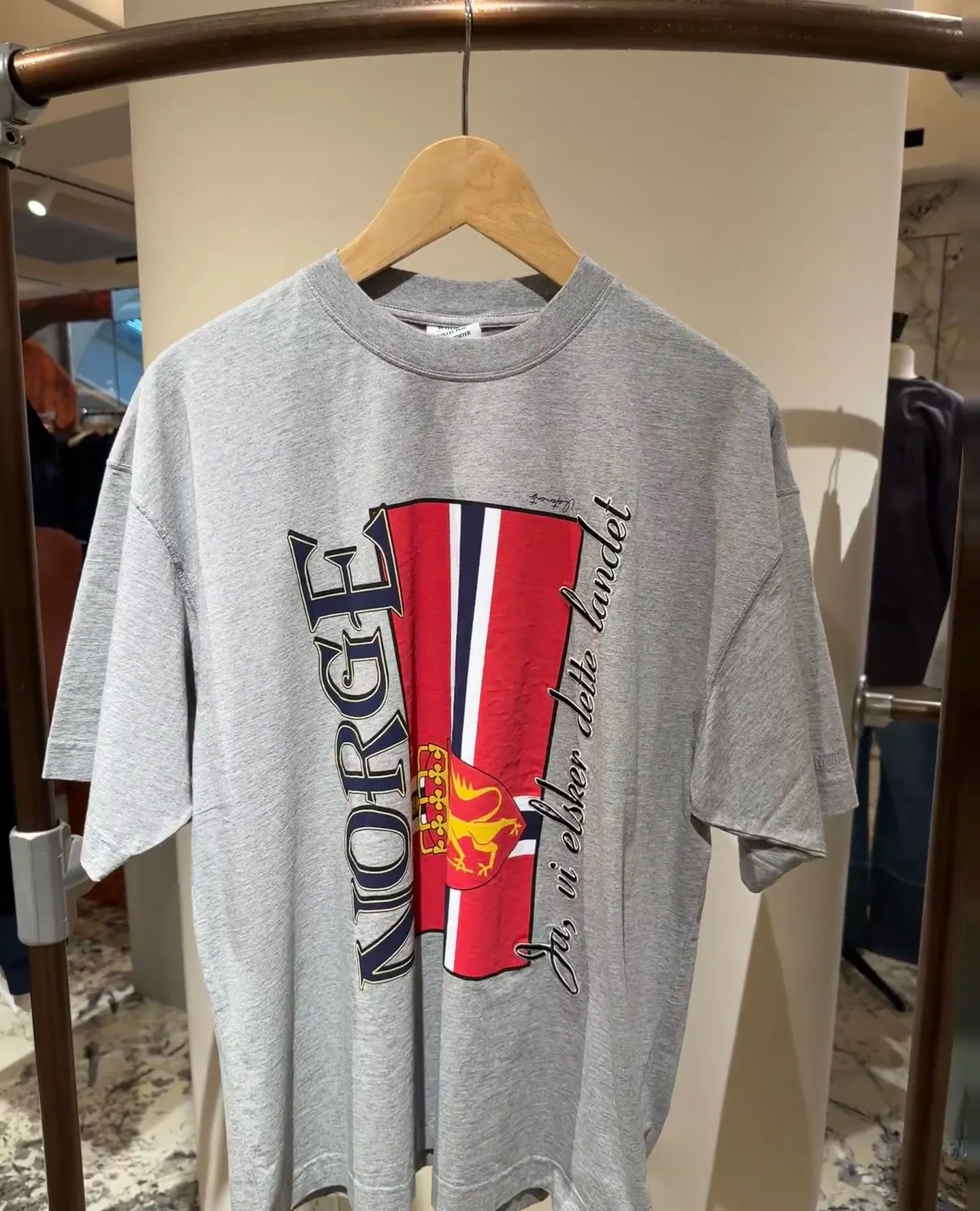 Oversized Norge Graphic Print T-Shirt D14012737 — view 3