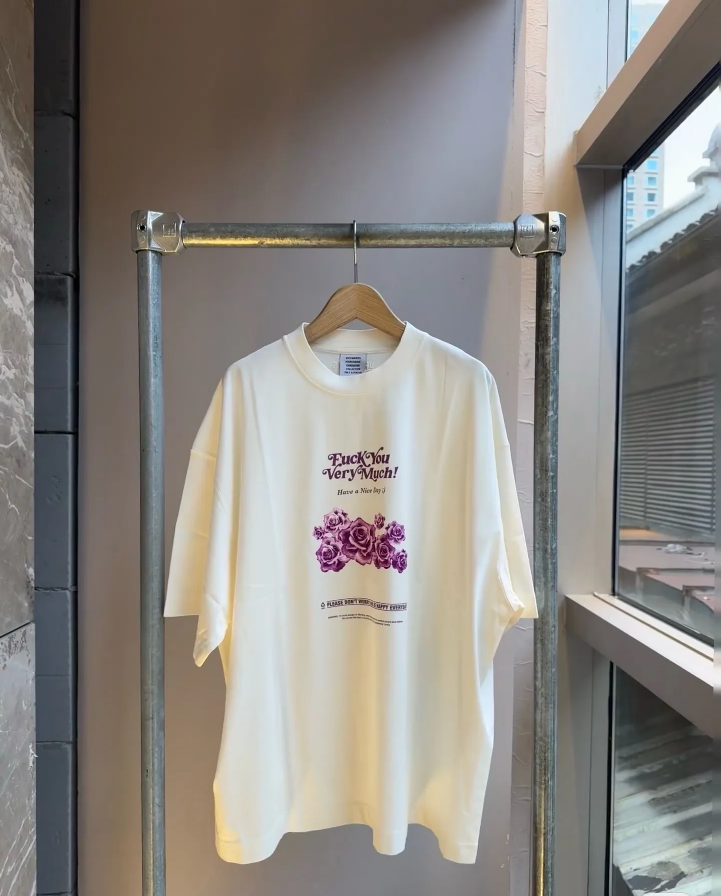Oversized Floral Graphic Print T-Shirt D14012735 — view 10