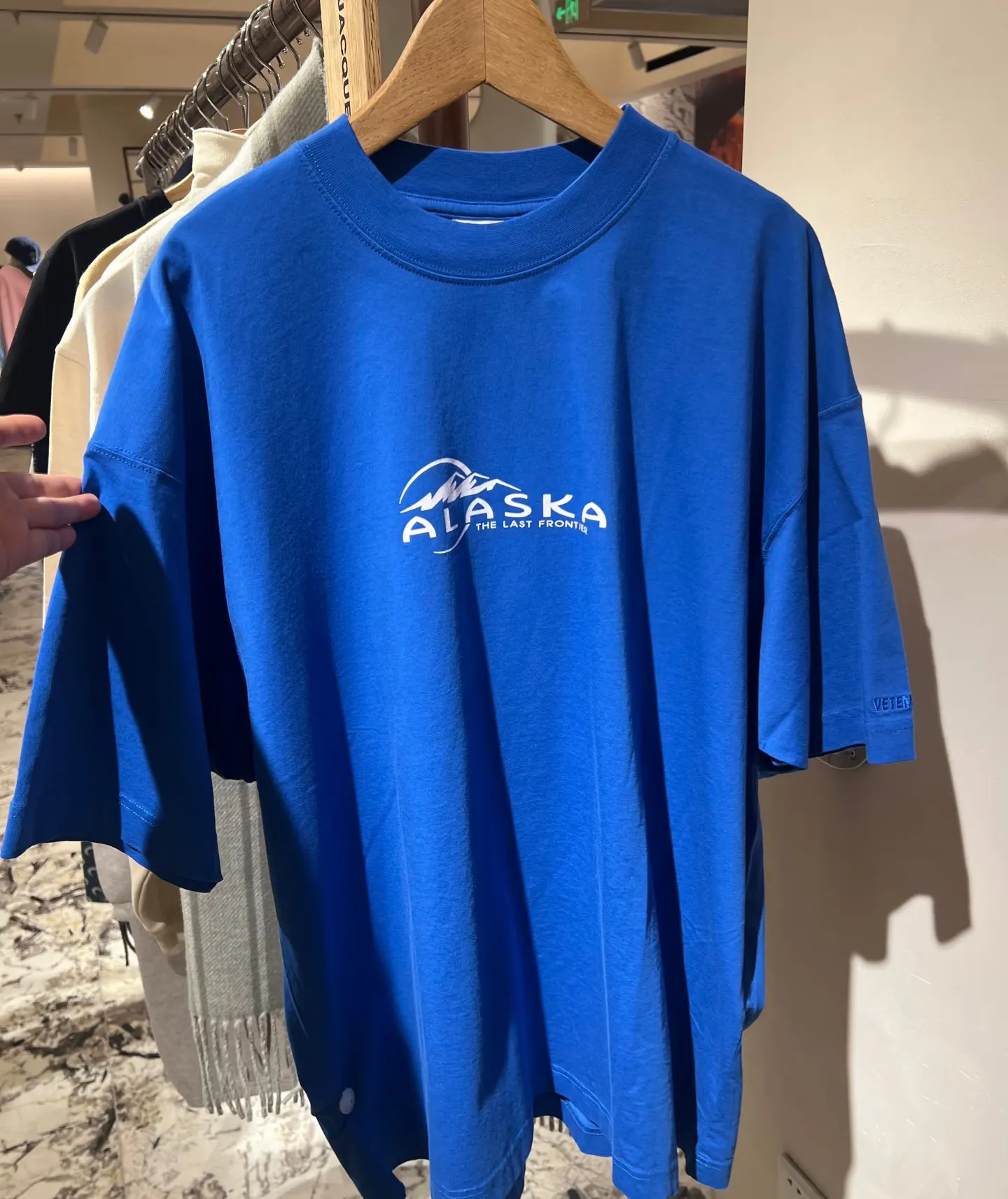Oversized Logo-Print Cotton T-Shirt D14012734 — view 9