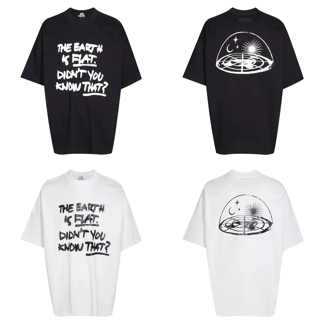 The Earth Is Flat Printed Cotton T-Shirt D14012744