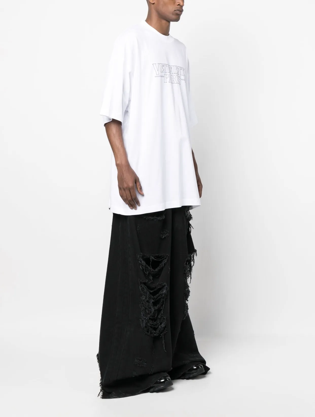 Logo-Print Oversized Cotton-Jersey T-Shirt D14012743 — view 9