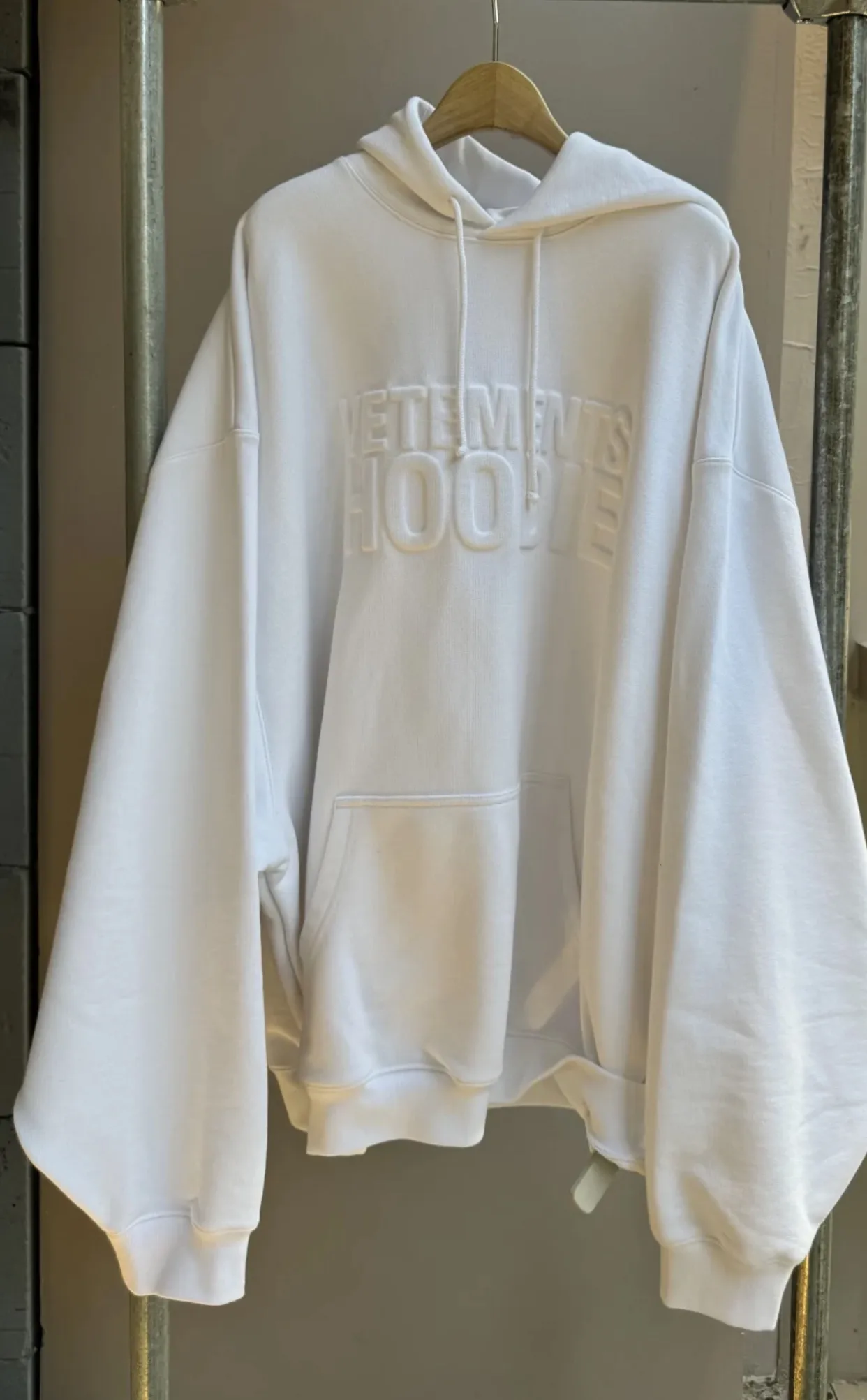 Logo-Embossed Oversized Cotton-Blend Hoodie D21812765 — view 5
