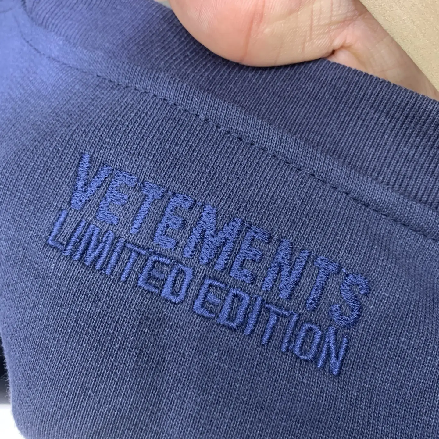 16XL Embroidered Oversized Sweatshirt D26012753 — view 10