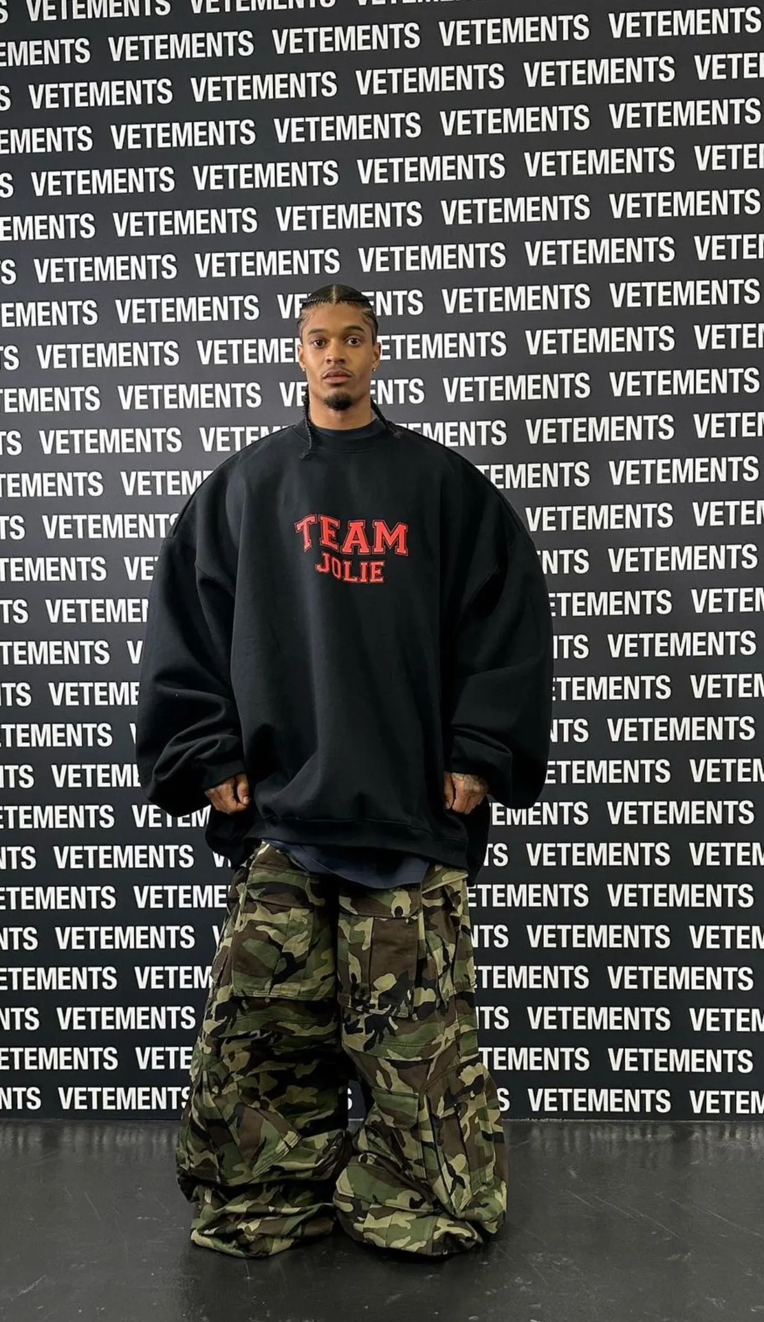 VETEMENTS Team Jolie Oversized Crew-Neck Sweatshirt D26012751 — view 2