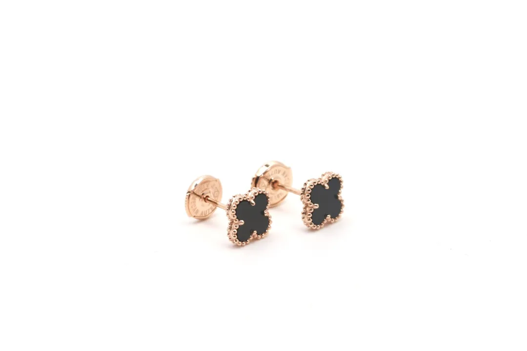 Sweet Alhambra Onyx Stud Earrings (Sterling Silver) D17516938 — view 4