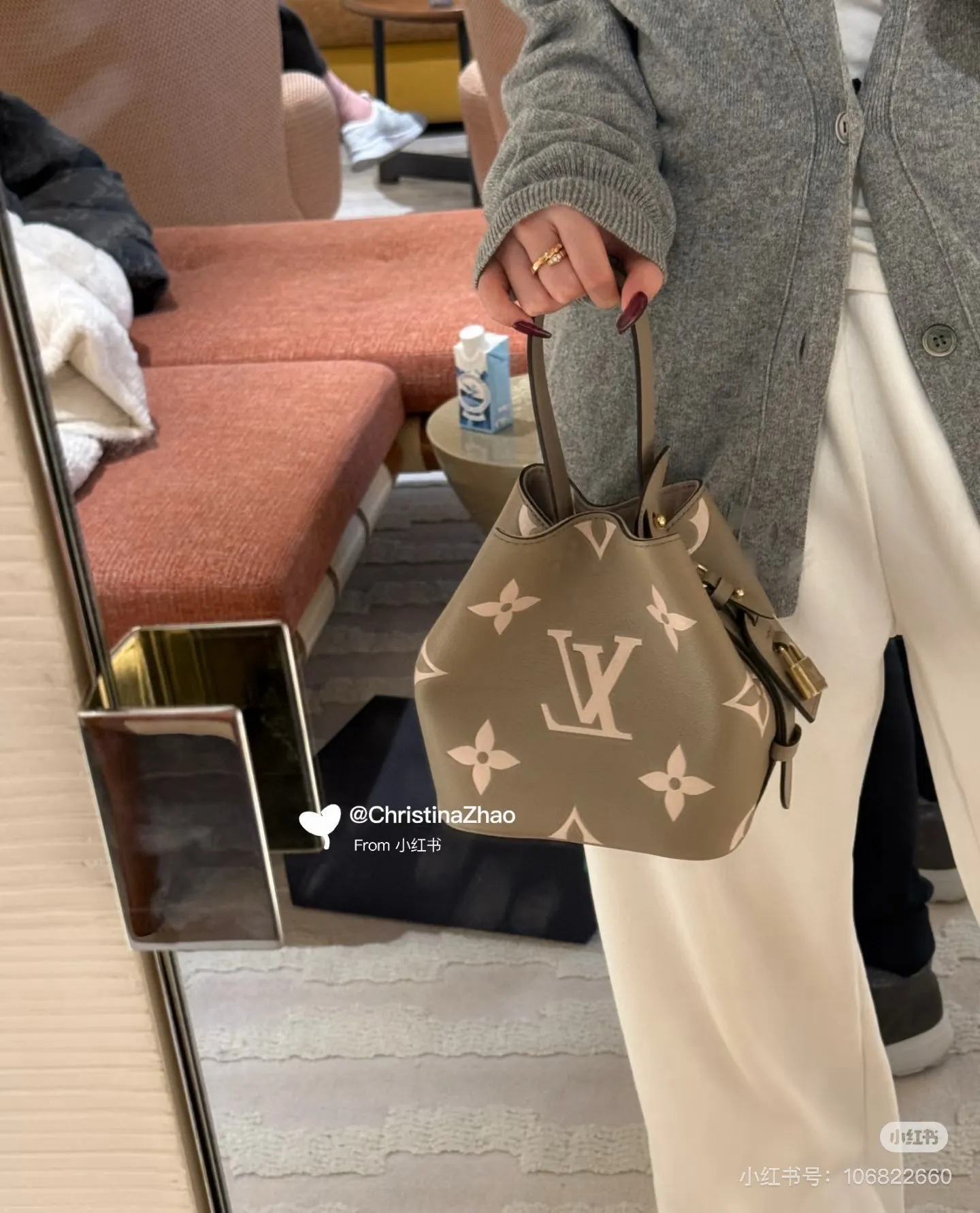Monogram Empreinte Leather Bucket Bag D33018100