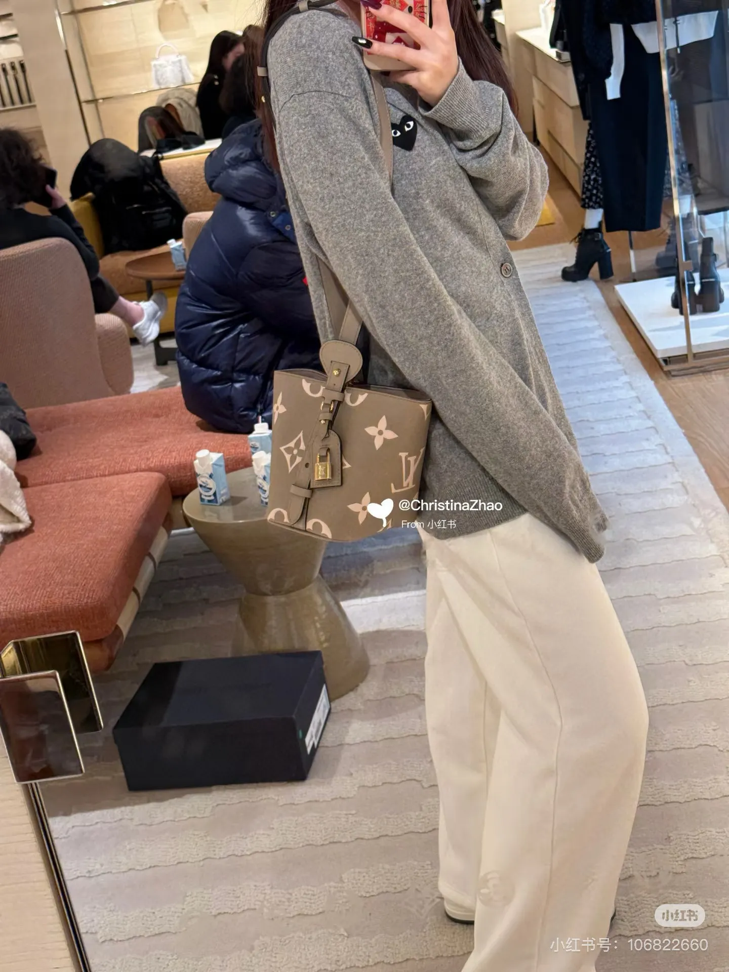 Monogram Empreinte Leather Bucket Bag D33018100 — view 2