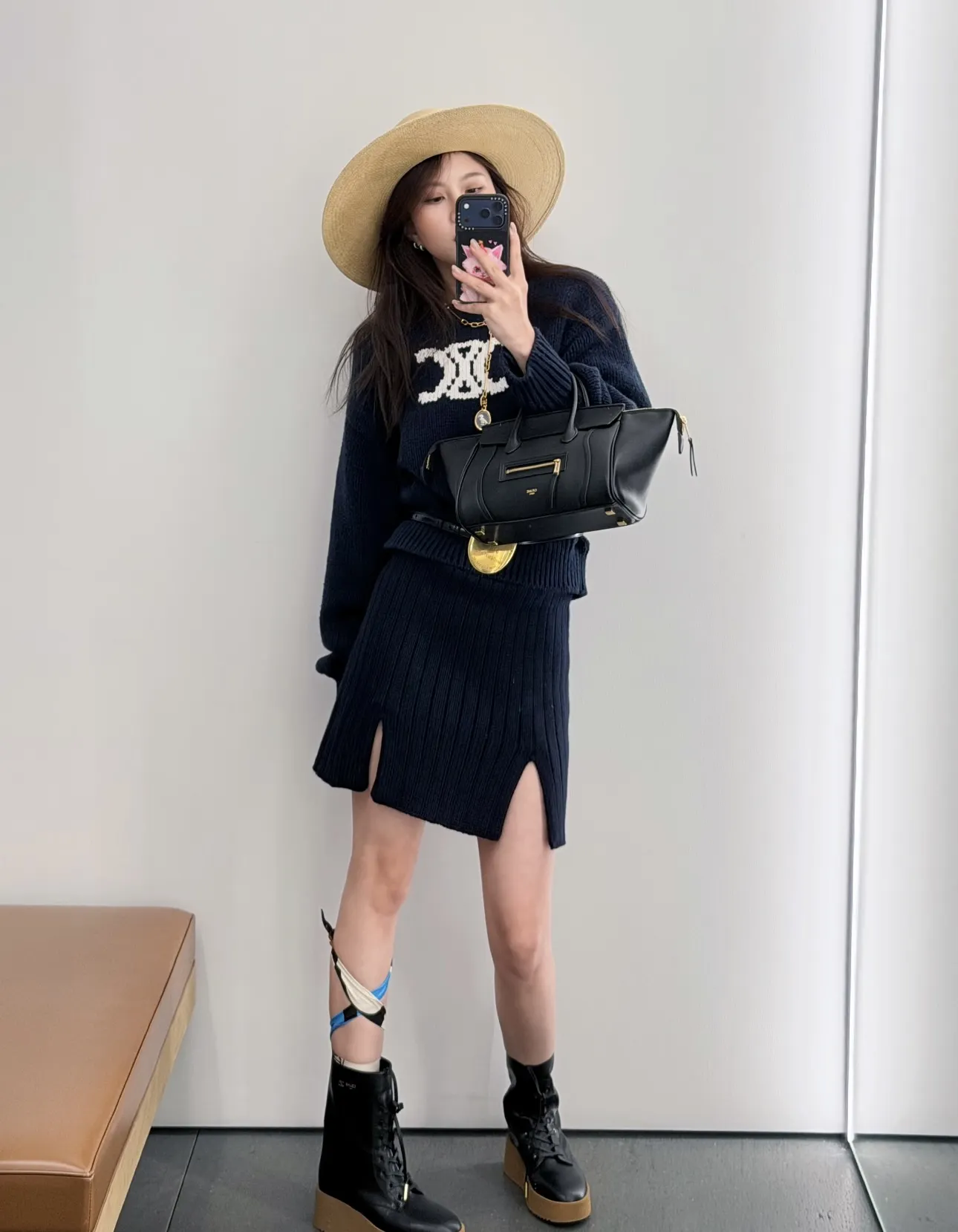 Triomphe Logo Cropped Knit Sweater D17020236 — view 8