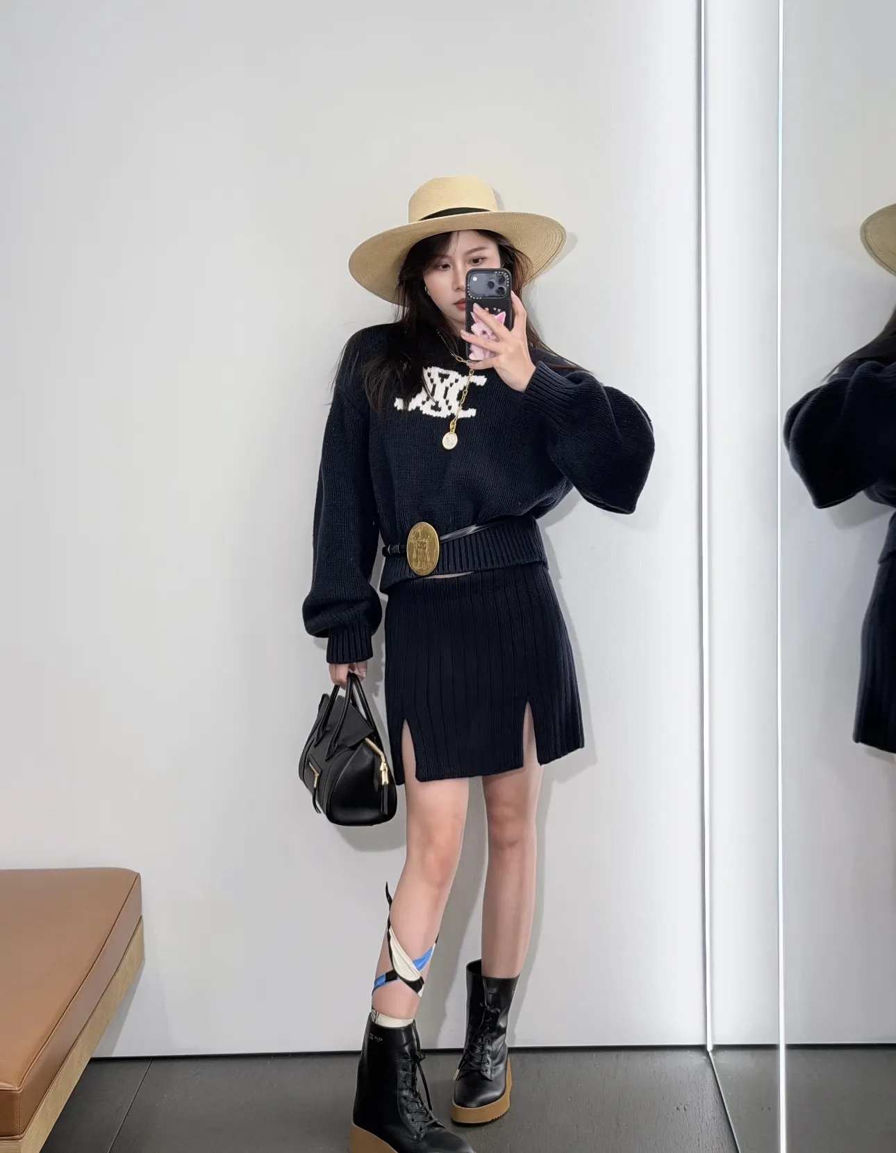 Triomphe Logo Cropped Knit Sweater D17020236 — view 9
