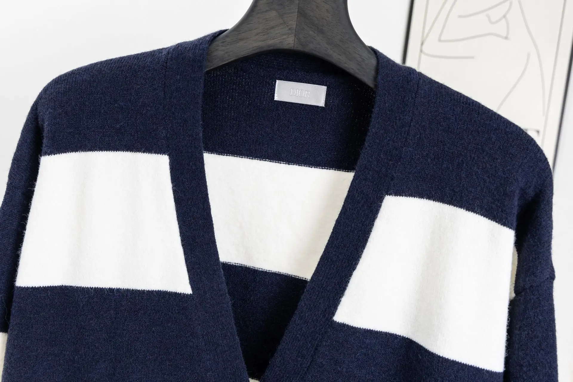 Striped V-Neck Knit Cardigan D18020235 — view 3