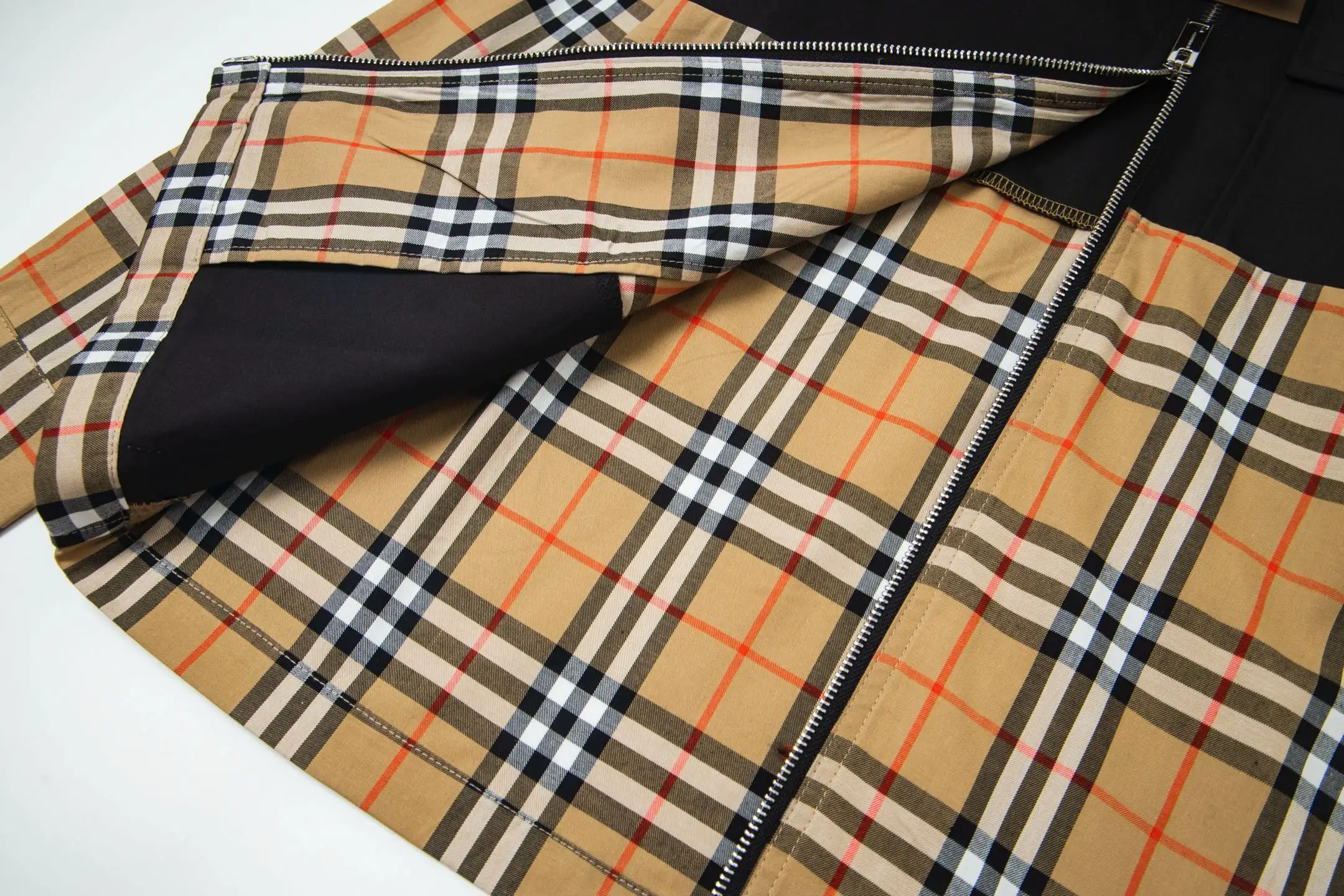 Check and Panel Zip-Up Overshirt D19021719 — view 10