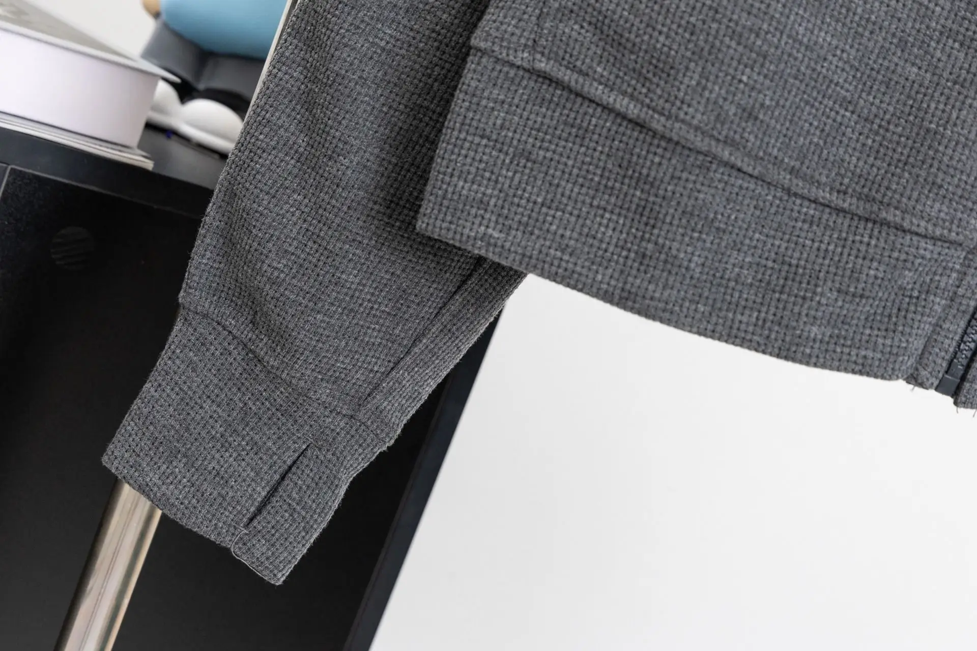 Waffle-Knit Cropped Zip-Up Hoodie D20021698 — view 8