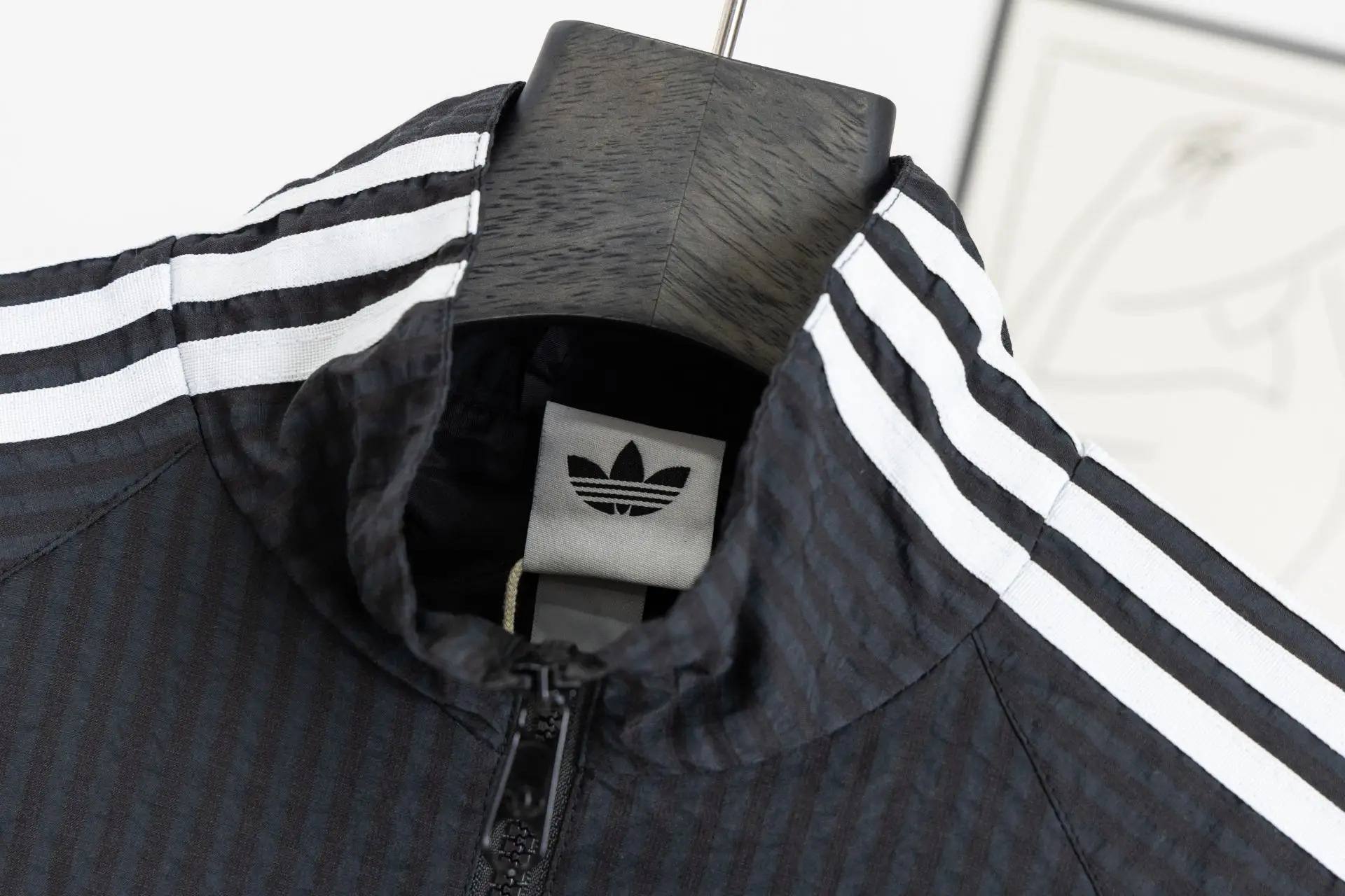 Adicolor Classics 3-Stripes Track Jacket D20021689 — view 3