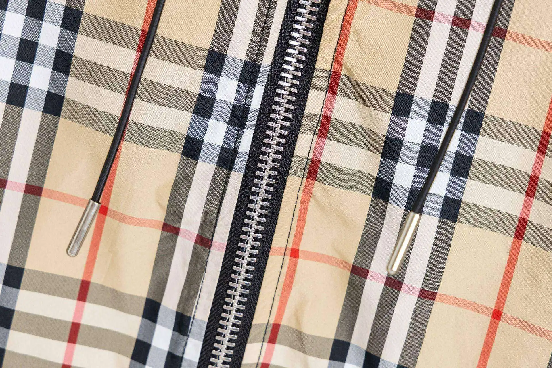 Reversible Check Hooded Jacket D23521677 — view 11