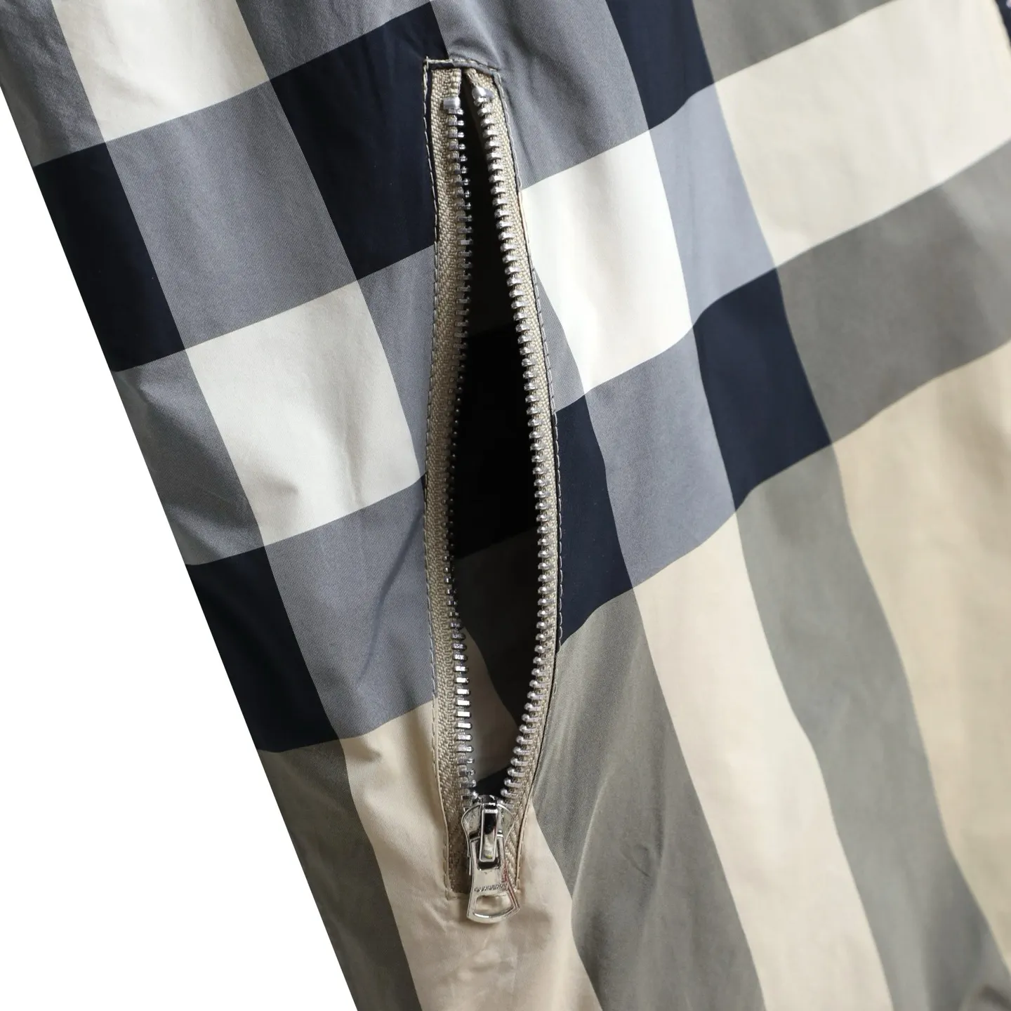 Reversible Check Hooded Jacket D23521681 — view 8