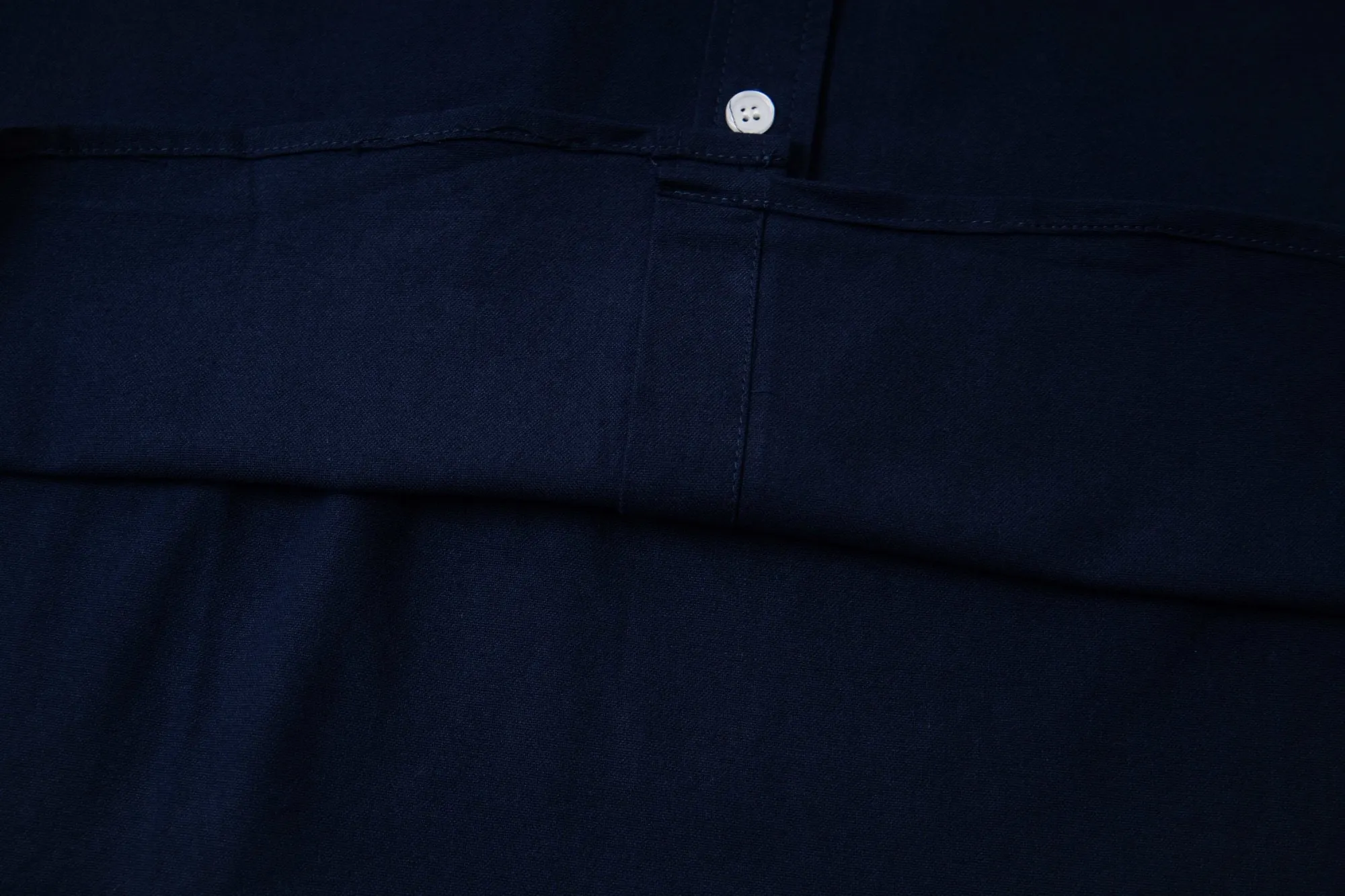 Slim-Fit Button-Down Oxford Shirt D16520254 — view 9