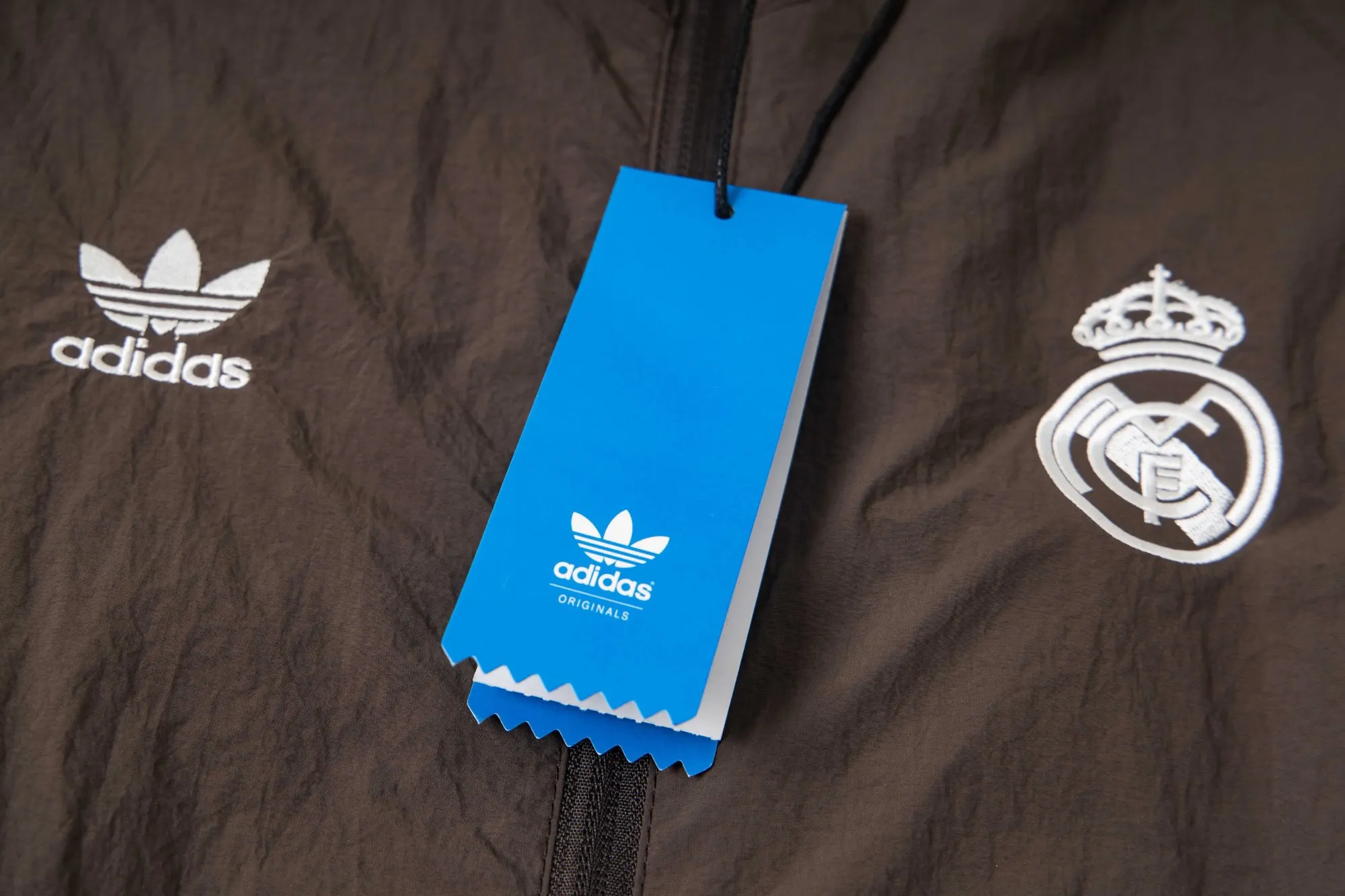 Logo Embroidered Zip-Up Hoodie D21020233 — view 15