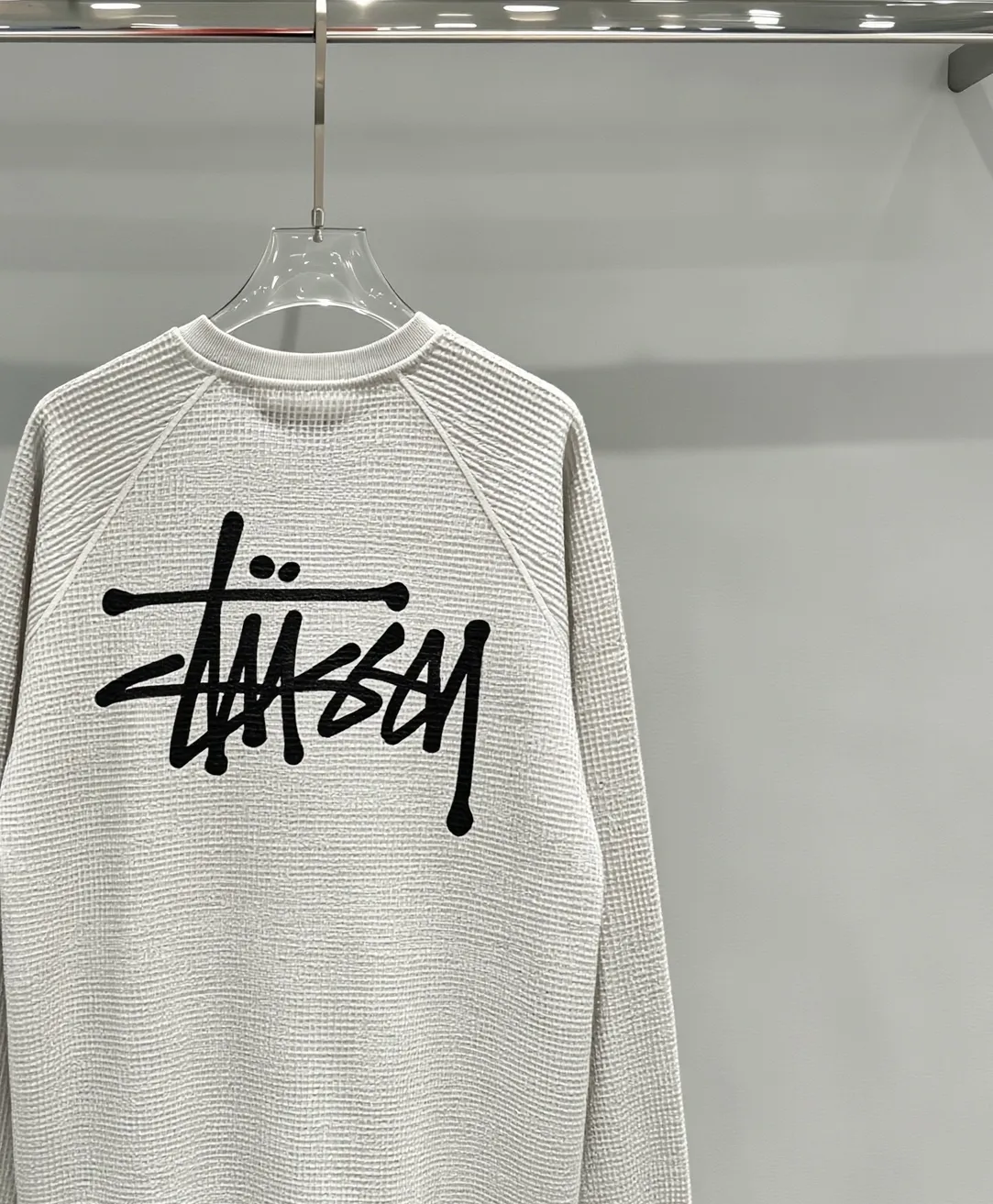 Logo-Embroidered Raglan Waffle-Knit T-Shirt D19518984 — view 3